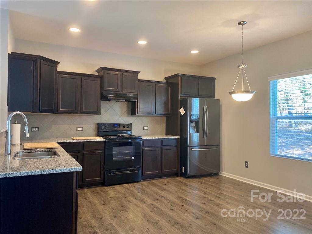 527 Smokehouse Lane — Albemarle