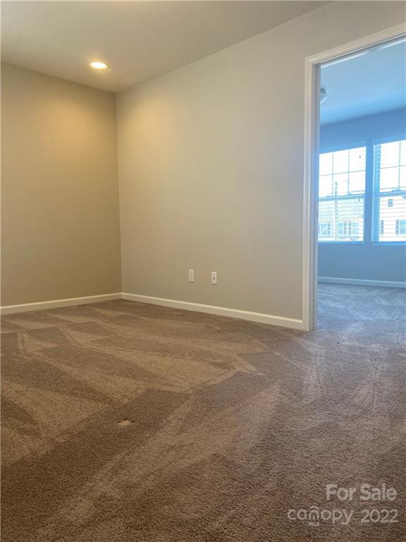 527 Smokehouse Lane — Albemarle