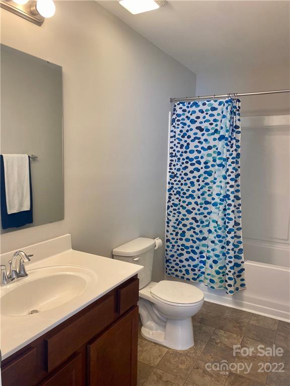 527 Smokehouse Lane — Albemarle