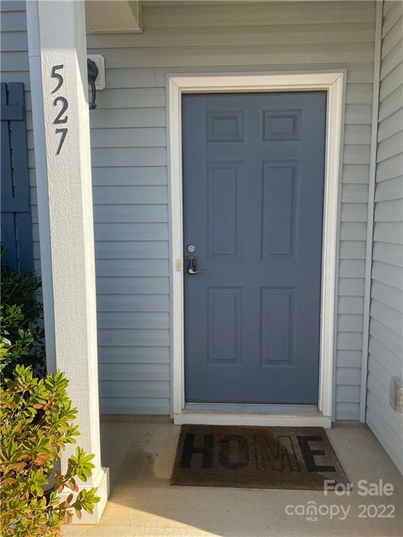 527 Smokehouse Lane — Albemarle