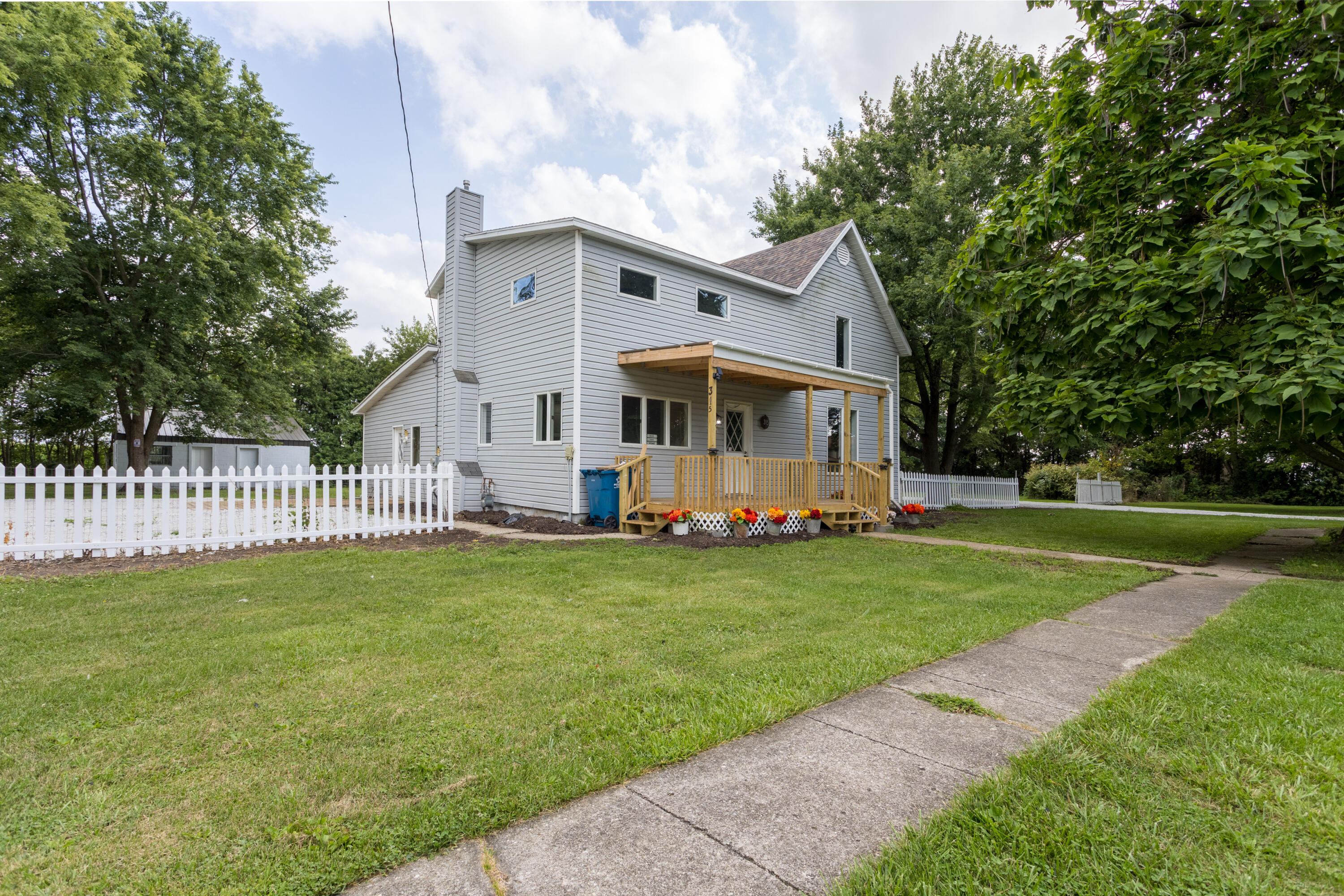315 W Mill Street, Goodland, IN 47948; Image #2