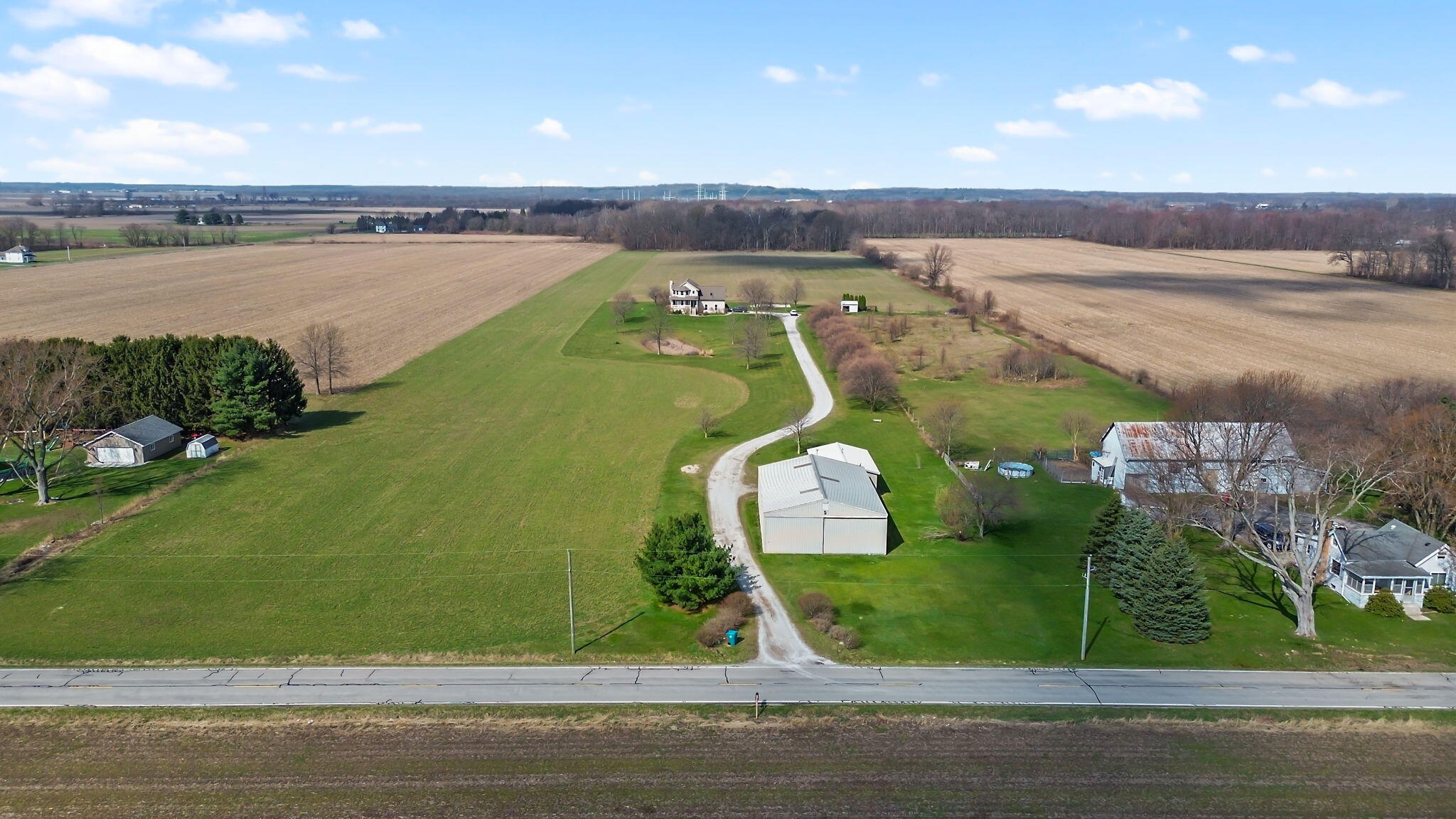 56803 Tulip Road, New Carlisle, IN 46552; Image #16