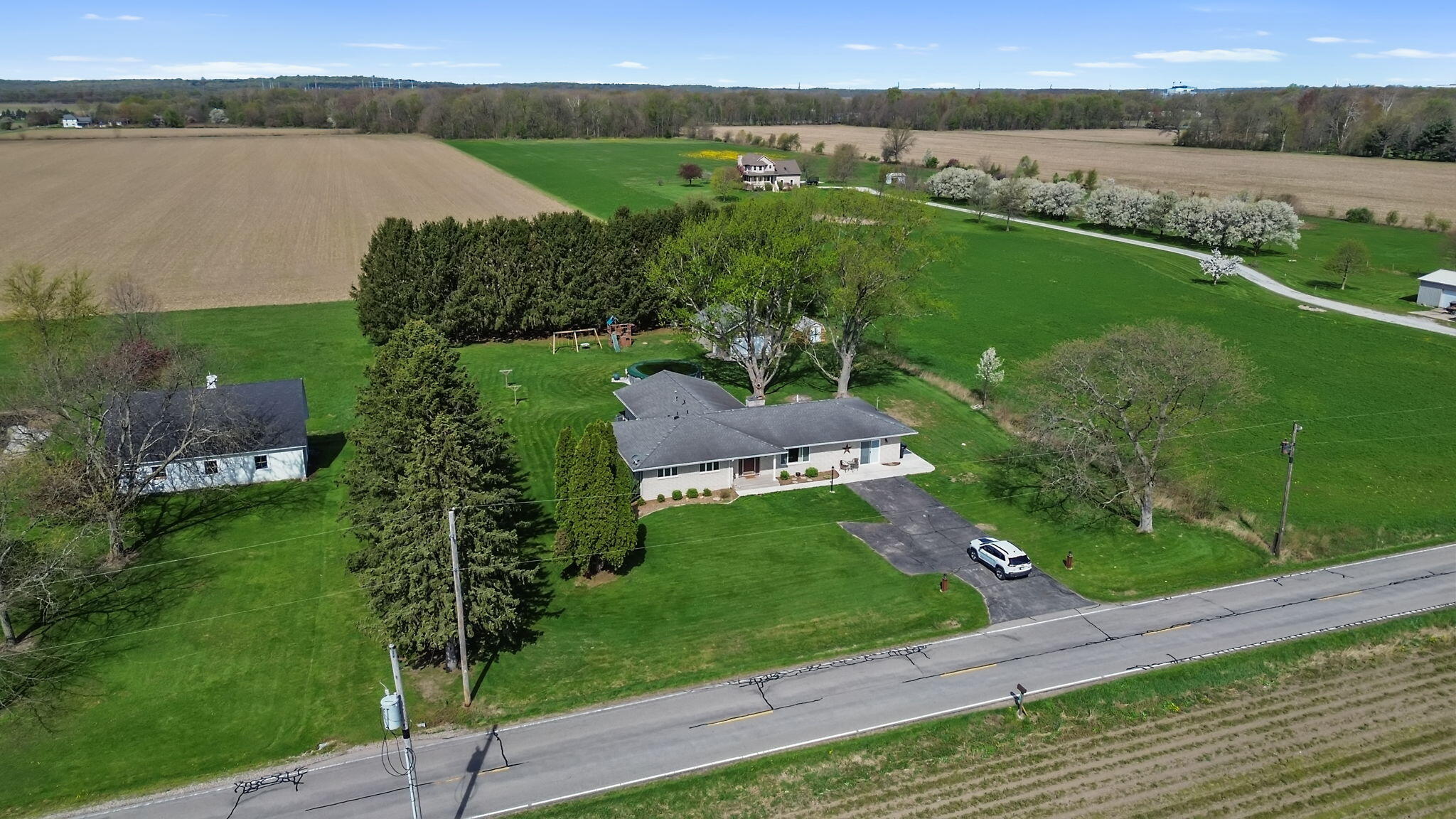 56915 Tulip Road, New Carlisle, IN 46552; Image #3