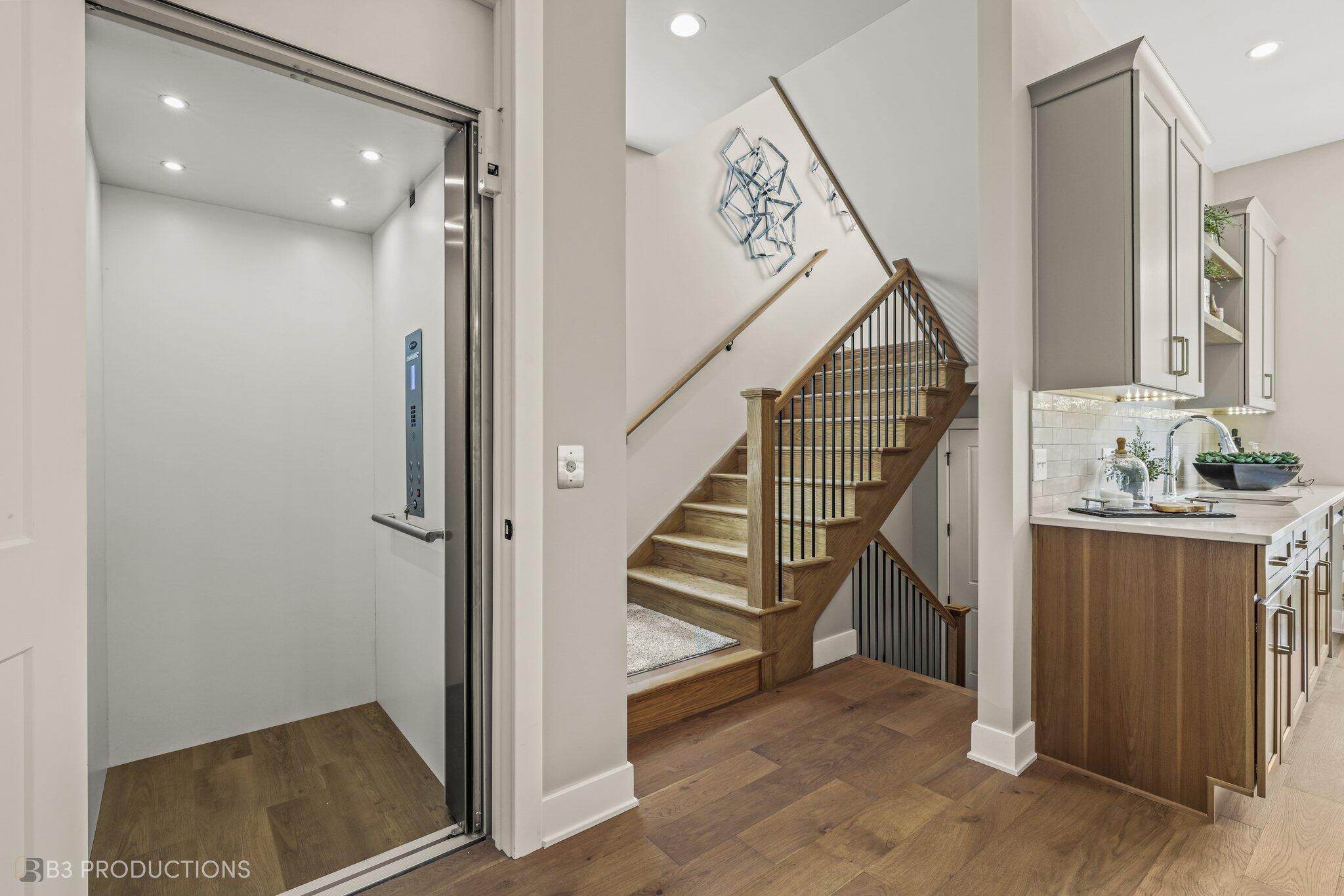103 Valparaiso Street, Valparaiso, IN 46383; Image #8