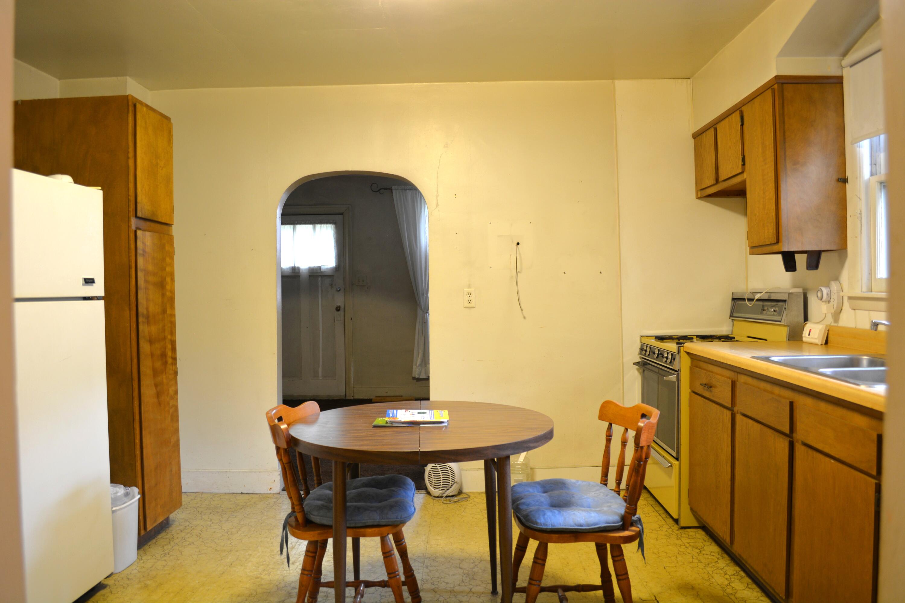 10010 Kennedy Avenue, Highland, IN 46322; Image #5