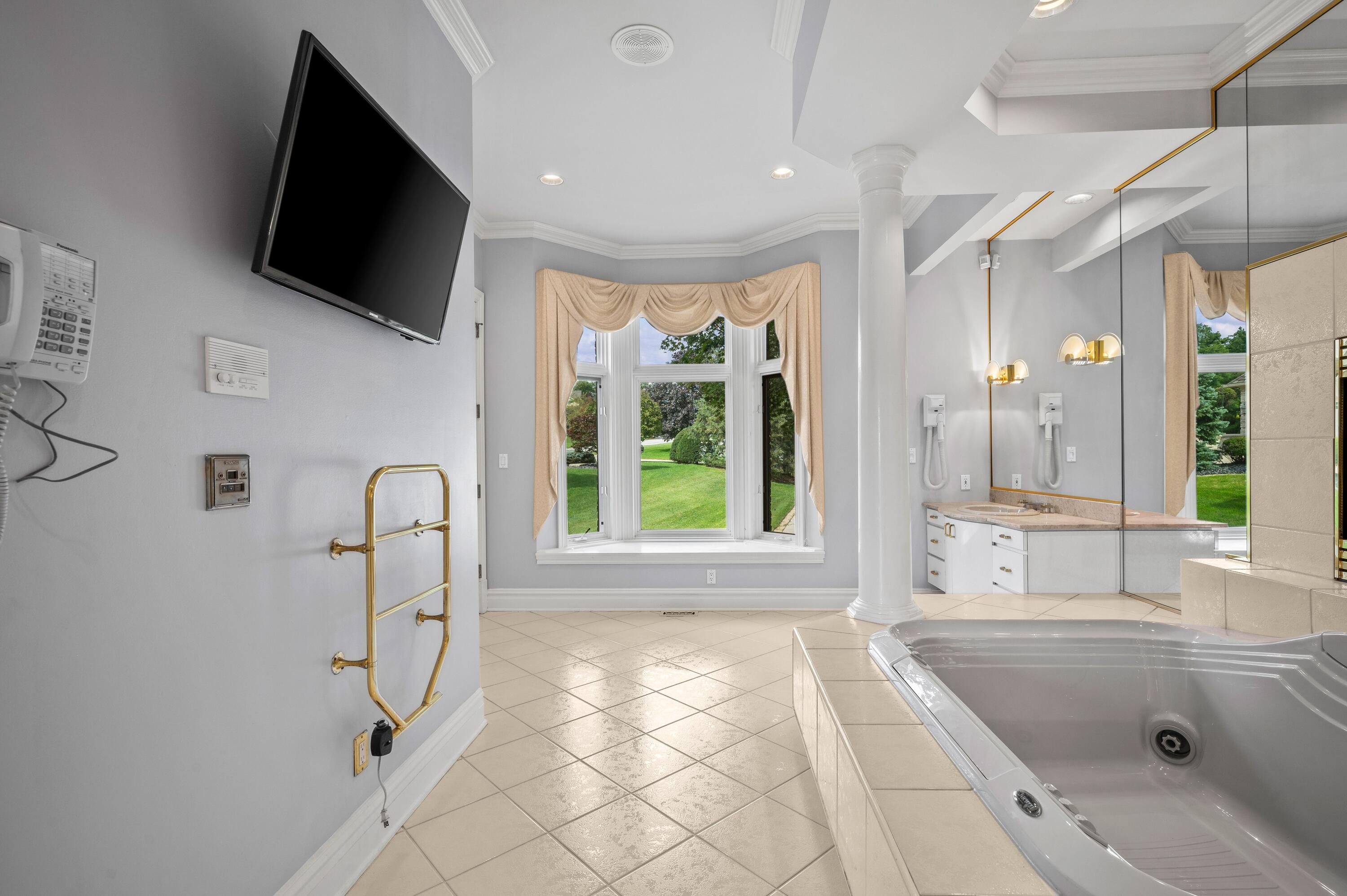 459 Surrey Hill Lane, Valparaiso, IN 46385; Image #51