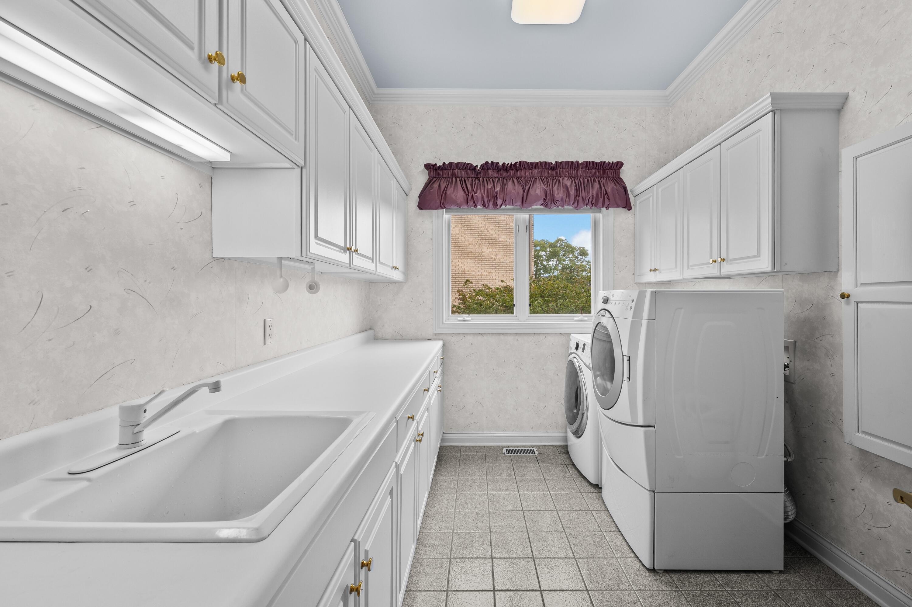 459 Surrey Hill Lane, Valparaiso, IN 46385; Image #52