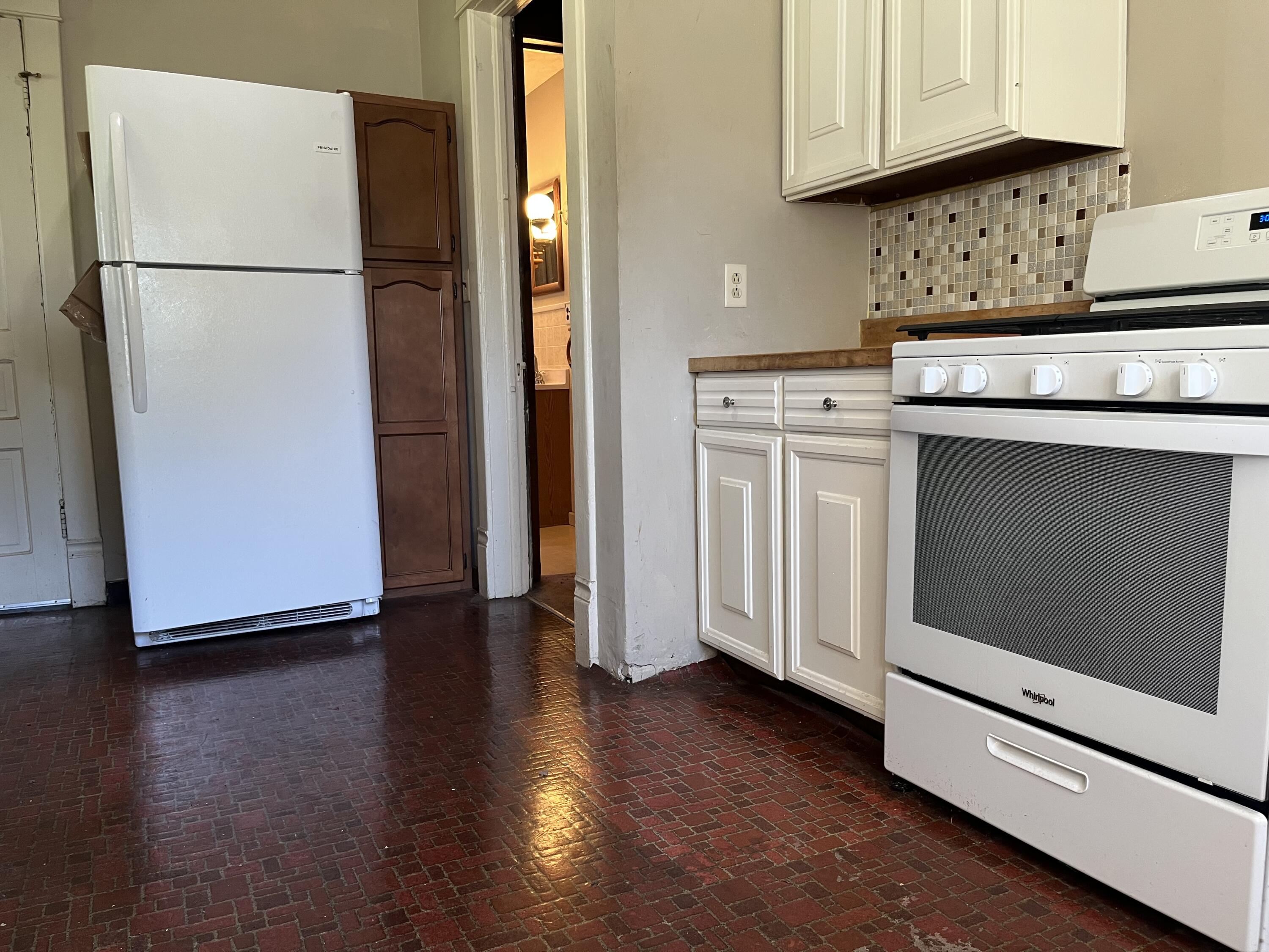 484 Grove Avenue, Valparaiso, IN 46385; Image #6
