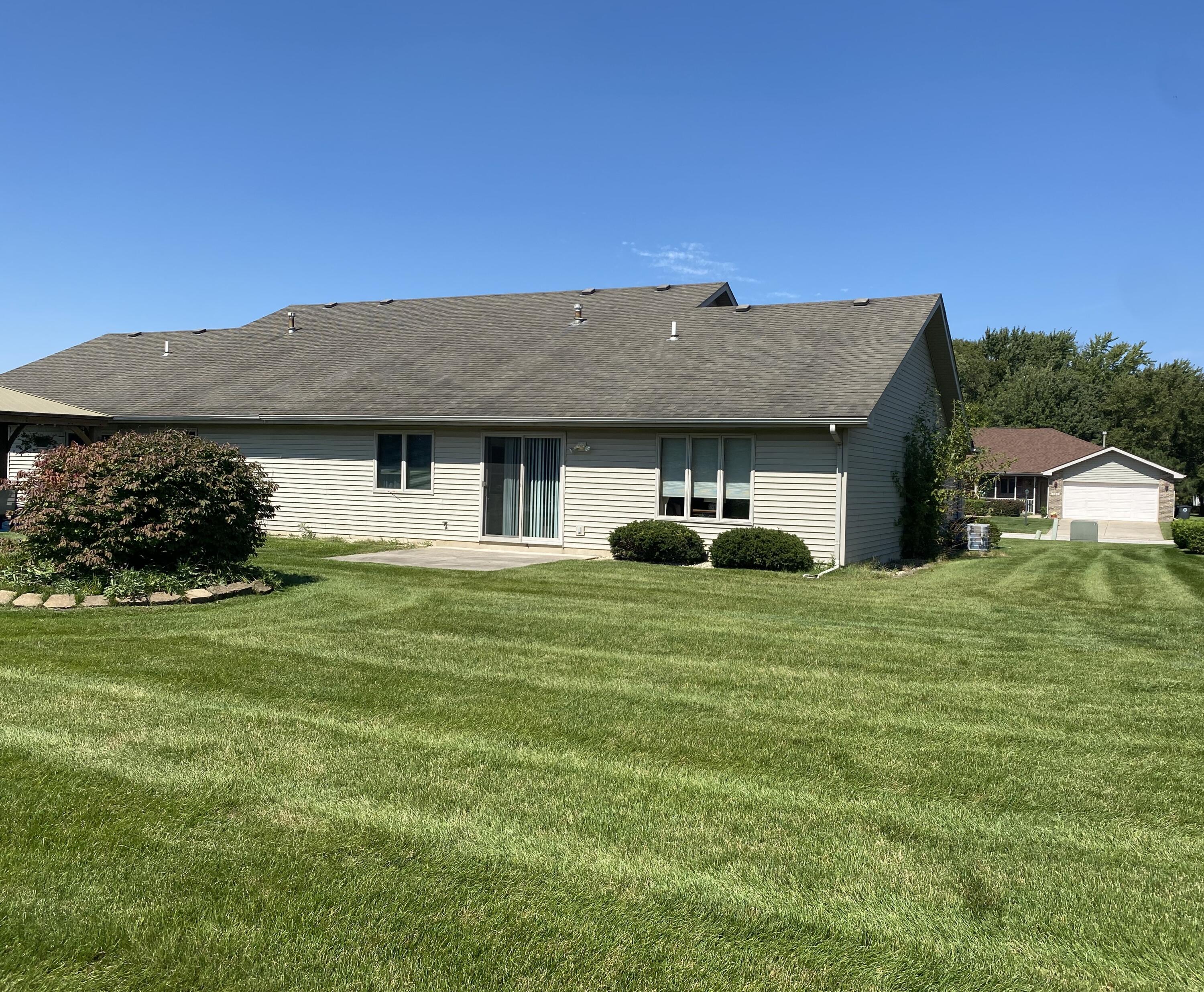 523 Hidden Oak Drive, Hobart, IN 46342; Image #2