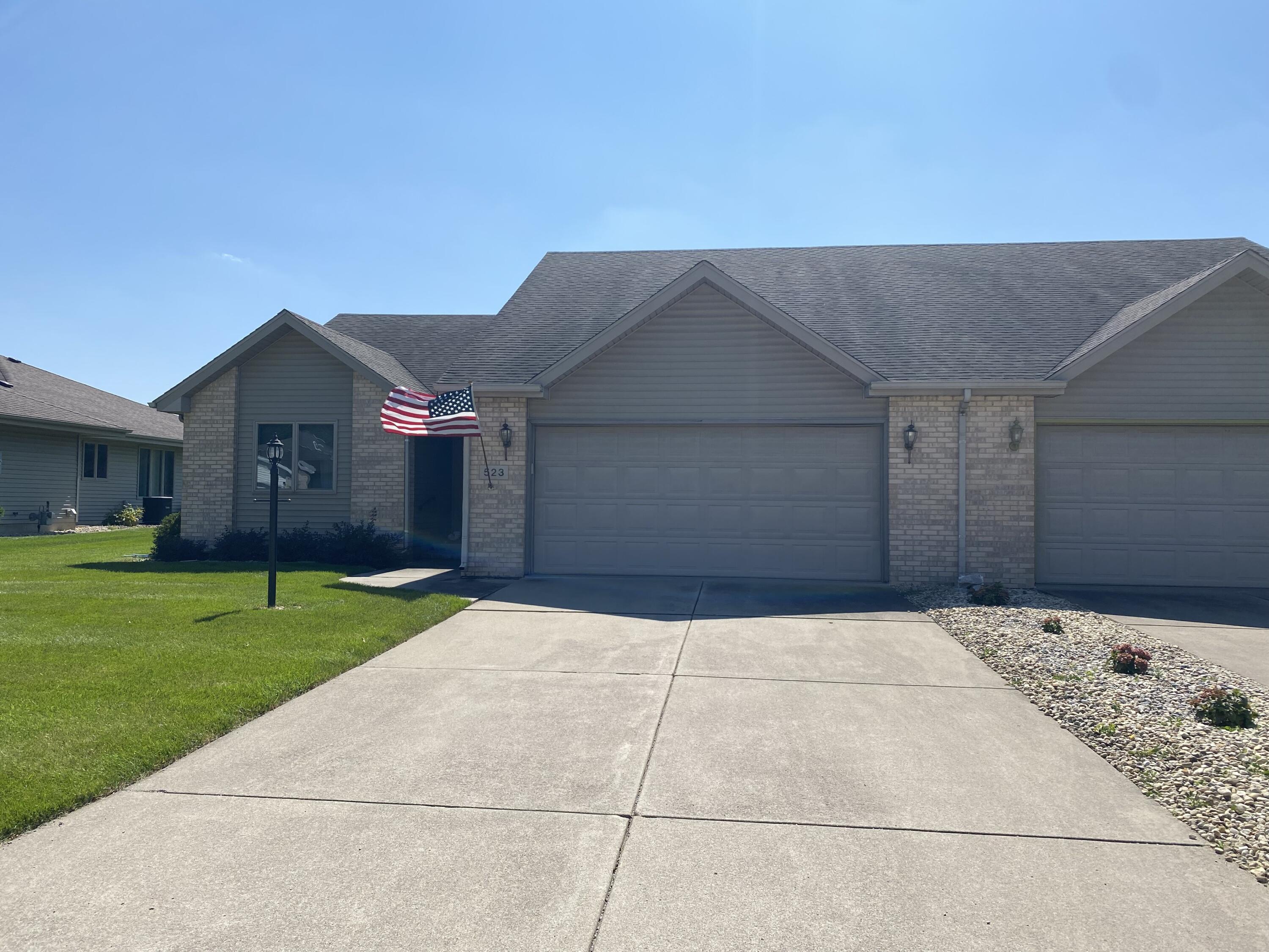 523 Hidden Oak Drive, Hobart, IN 46342; Image #3