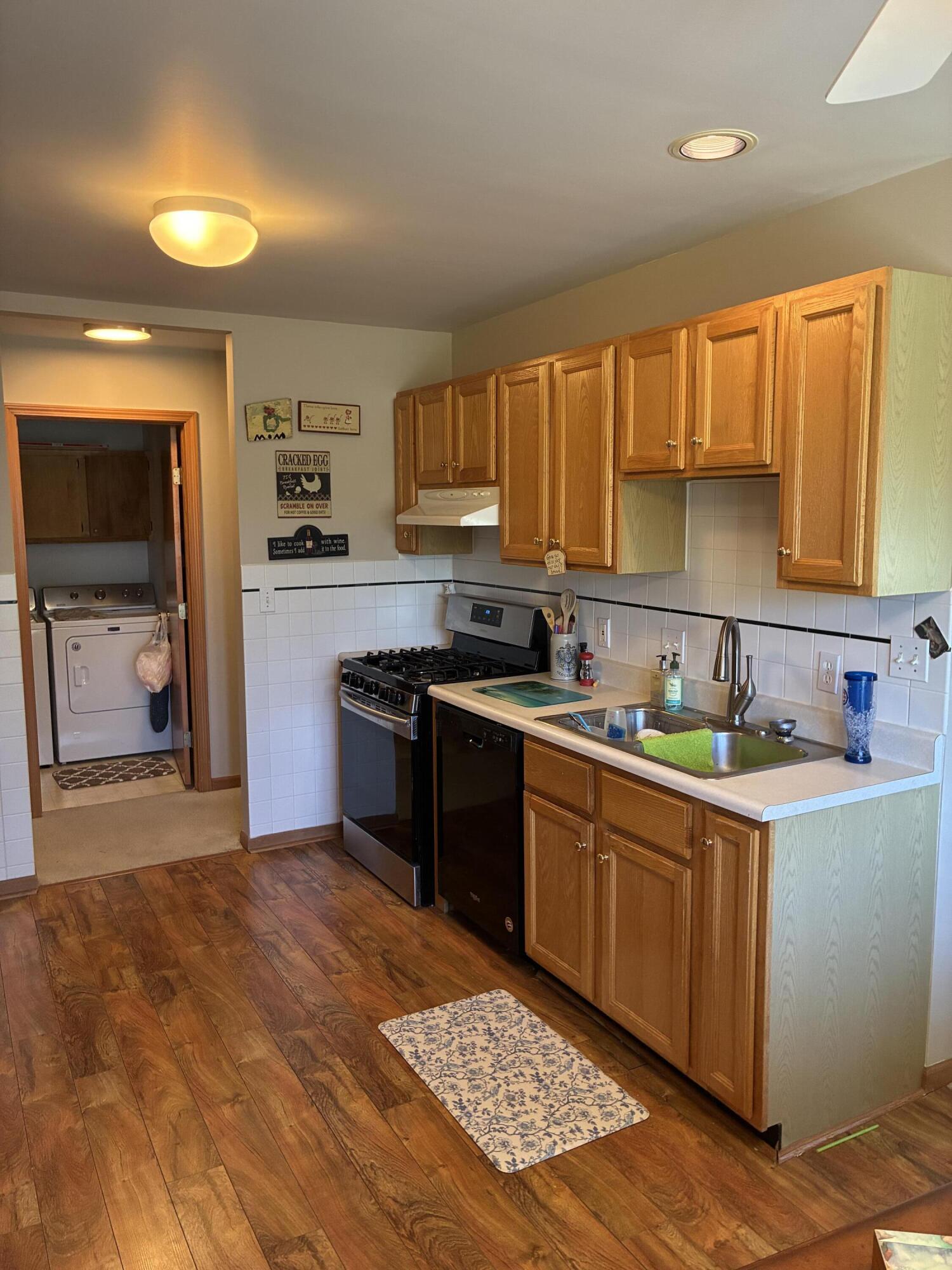 523 Hidden Oak Drive, Hobart, IN 46342; Image #7