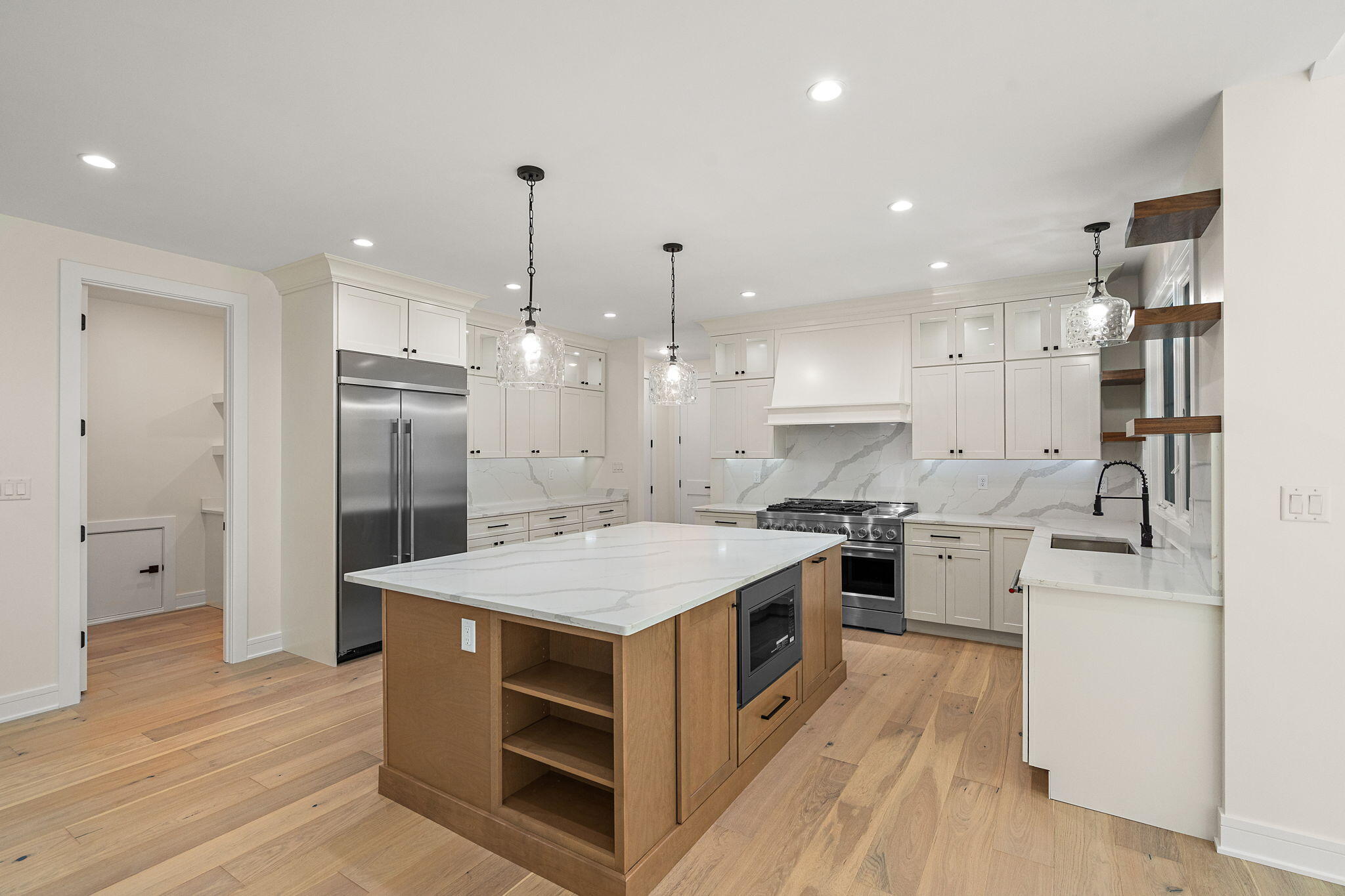 9541 Dunegrass Way, St. John, IN 46373; Image #22