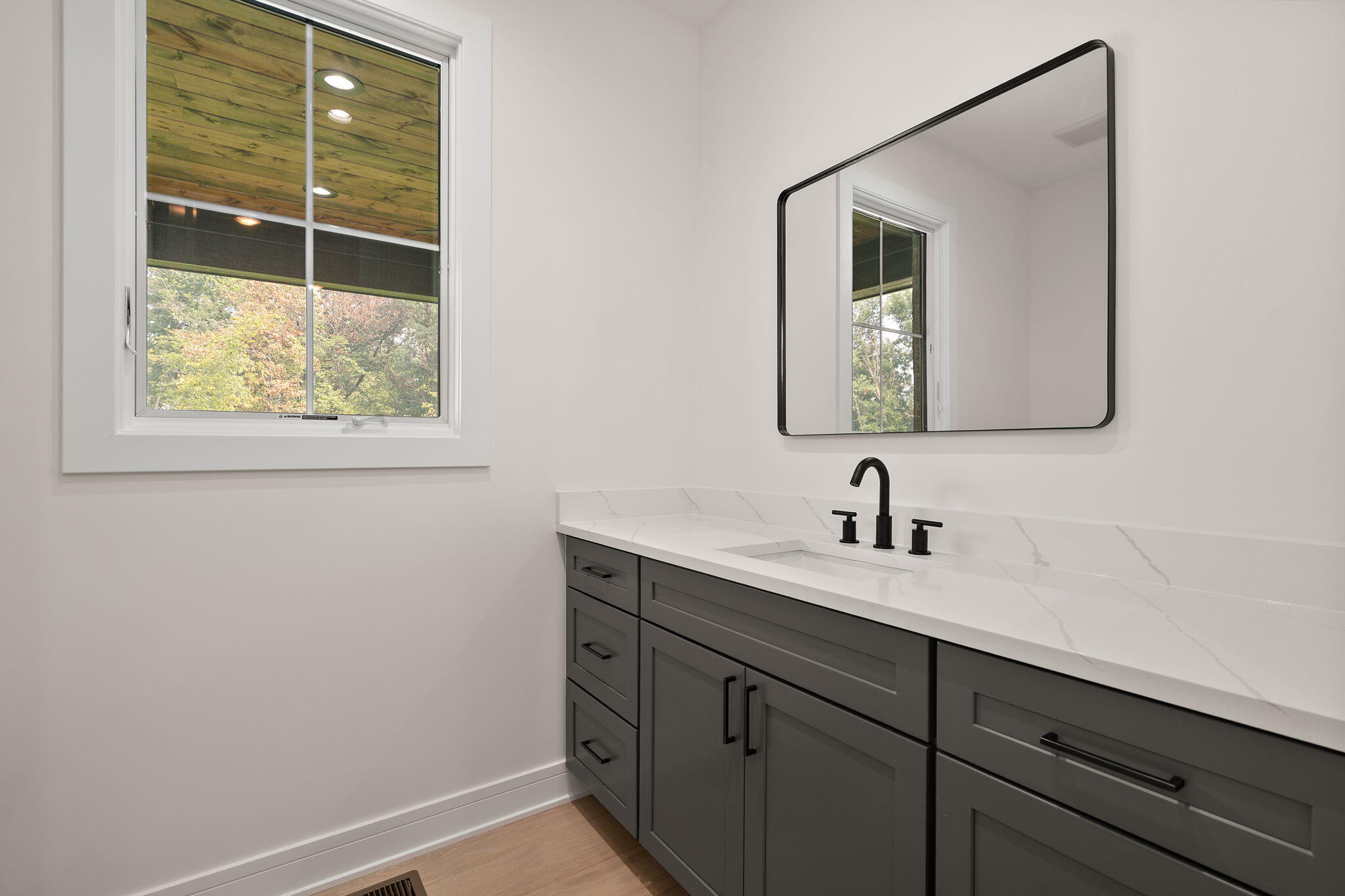 9541 Dunegrass Way, St. John, IN 46373; Image #27