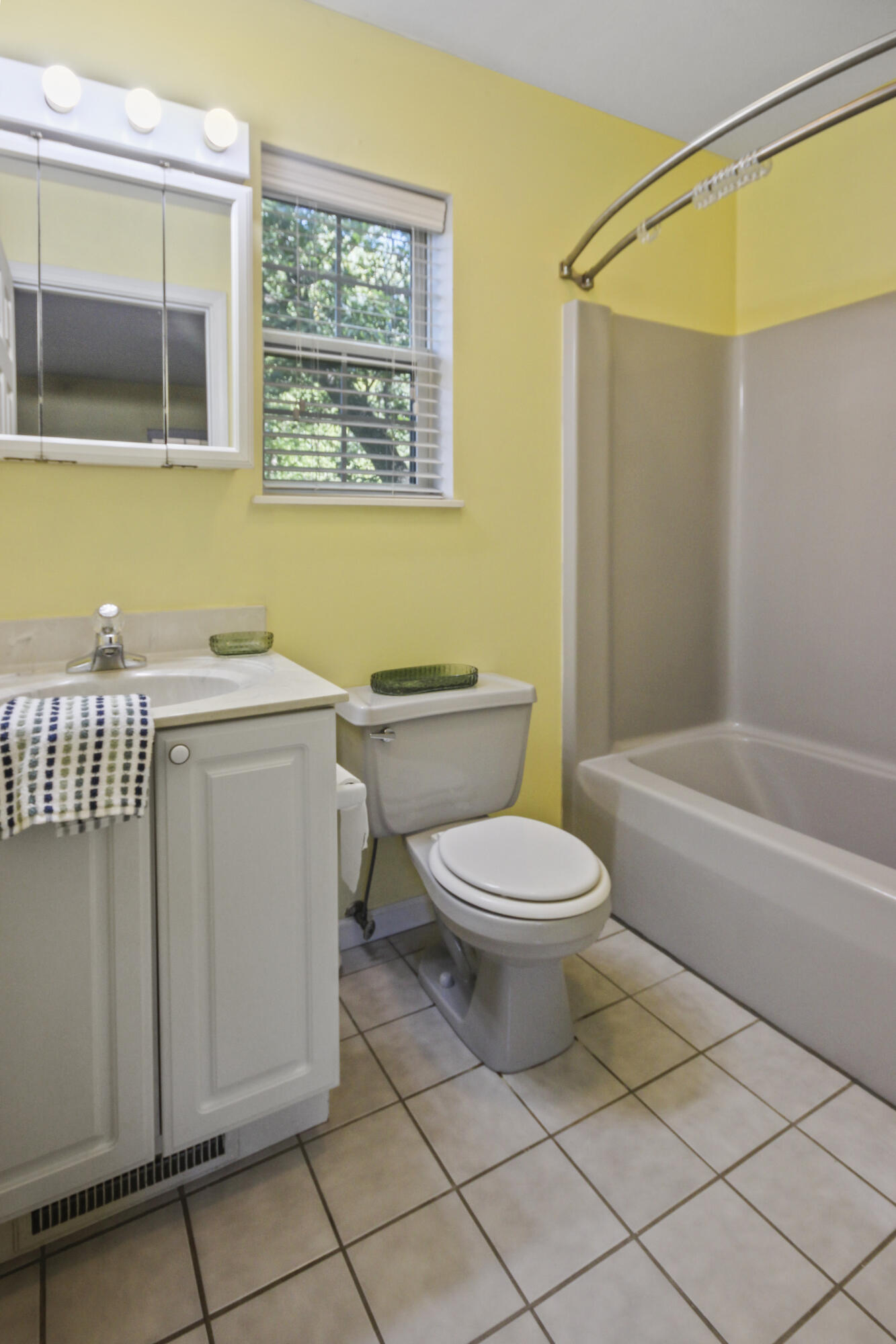 739 N Montgomery Street N, Gary, IN 46403; Image #14