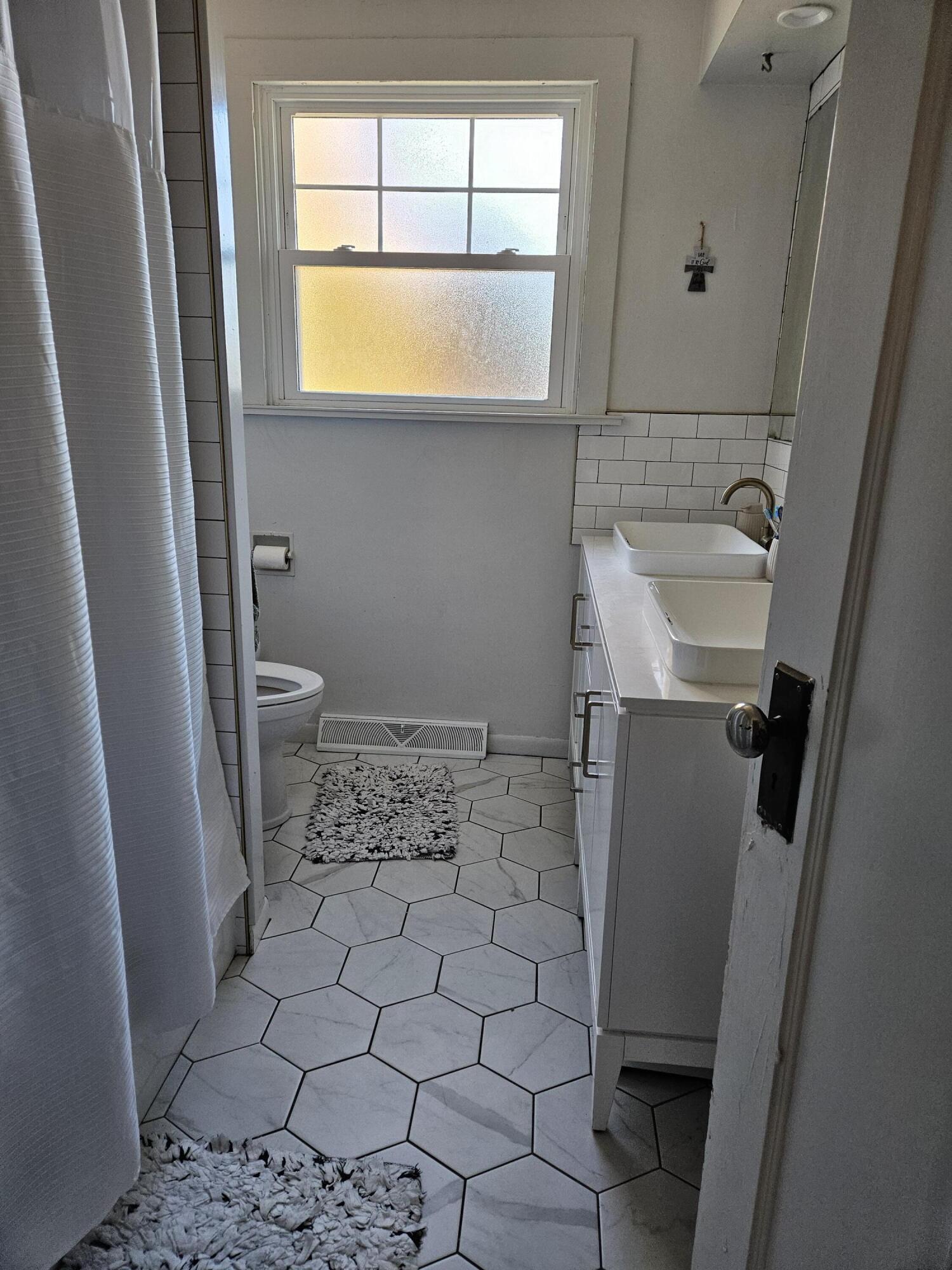 1603 Indiana Avenue, La Porte, IN 46350; Image #17