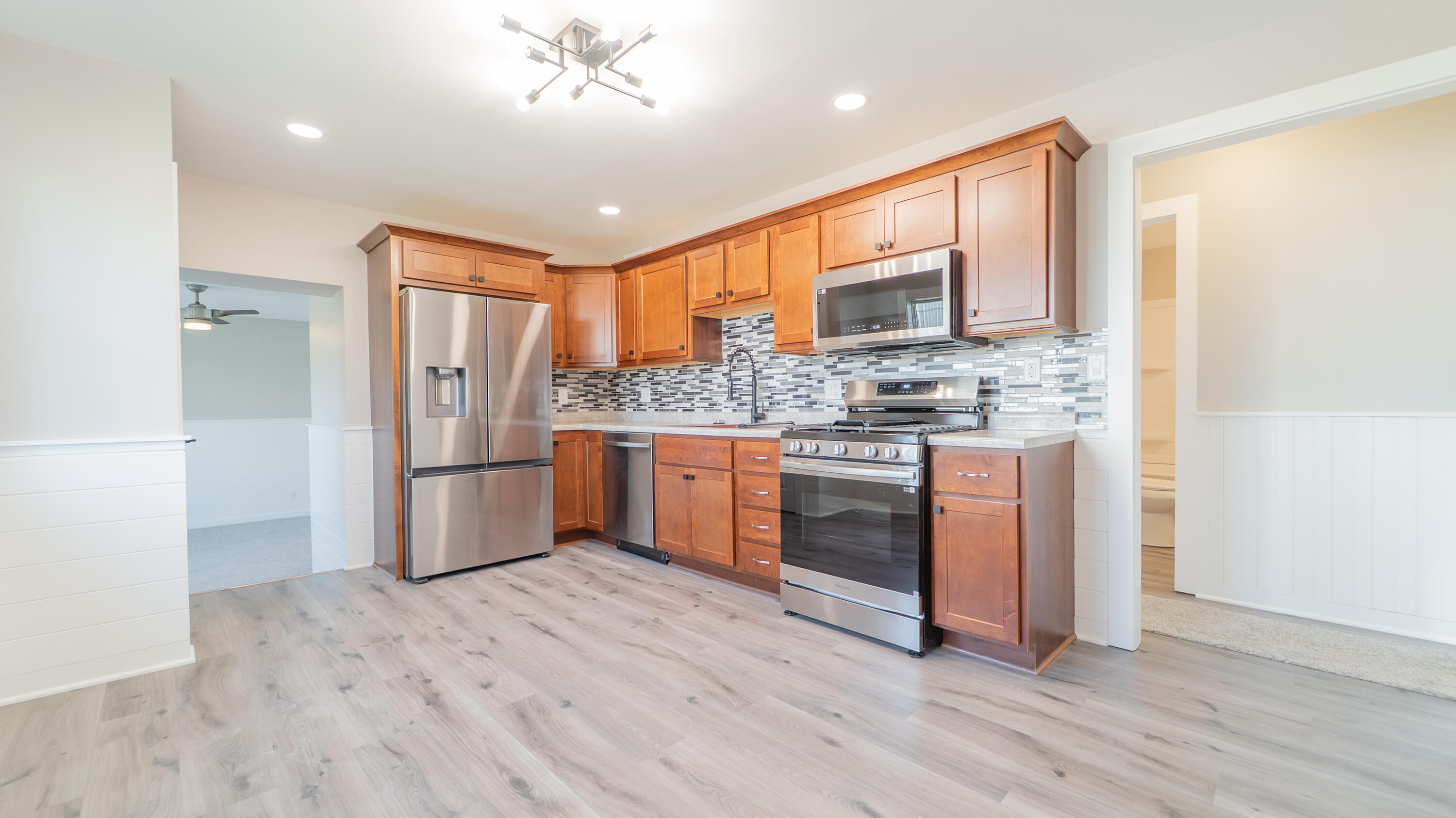 205 E Grove Street, Wheatfield, IN 46392; Image #10