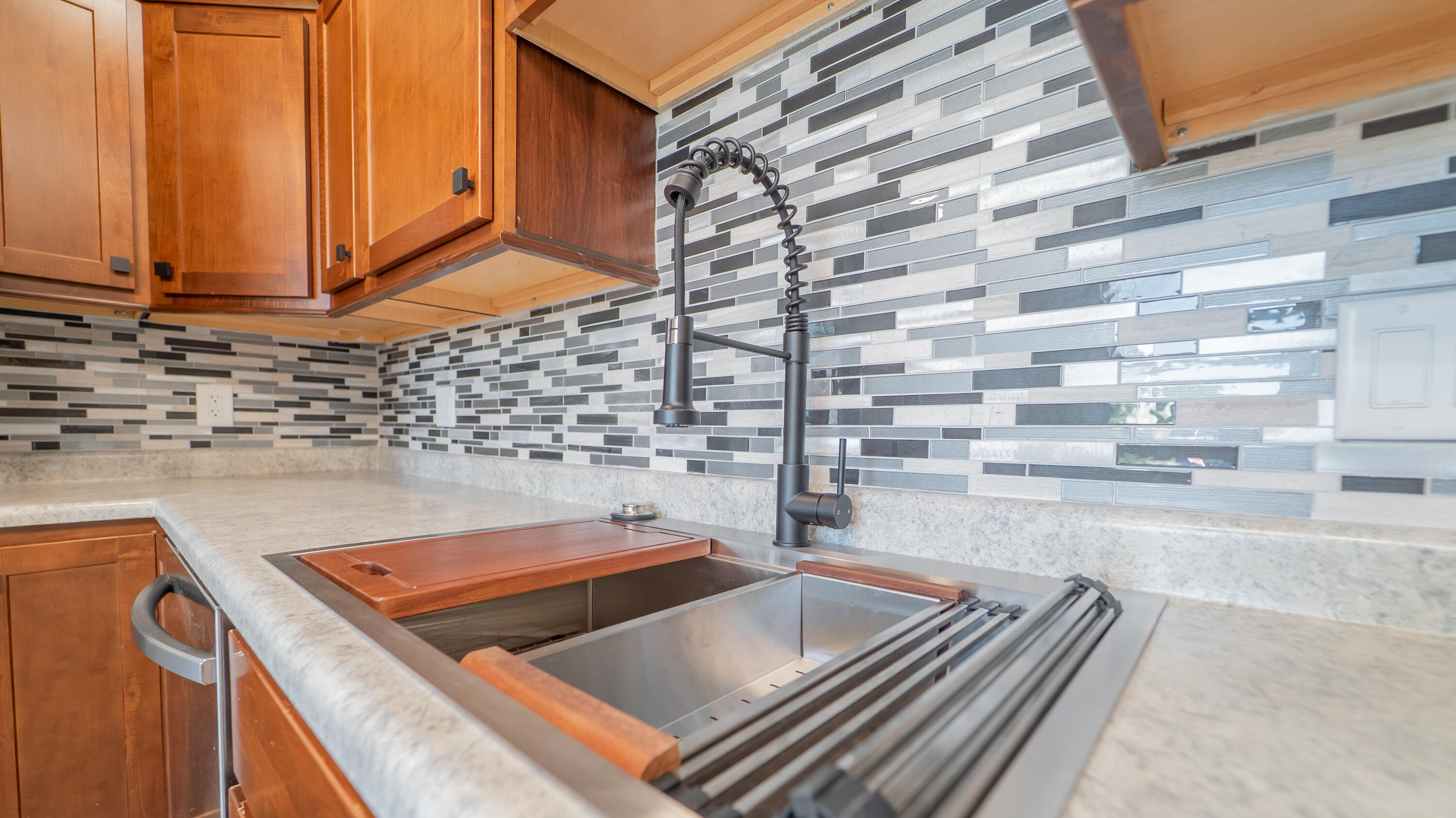 205 E Grove Street, Wheatfield, IN 46392; Image #14