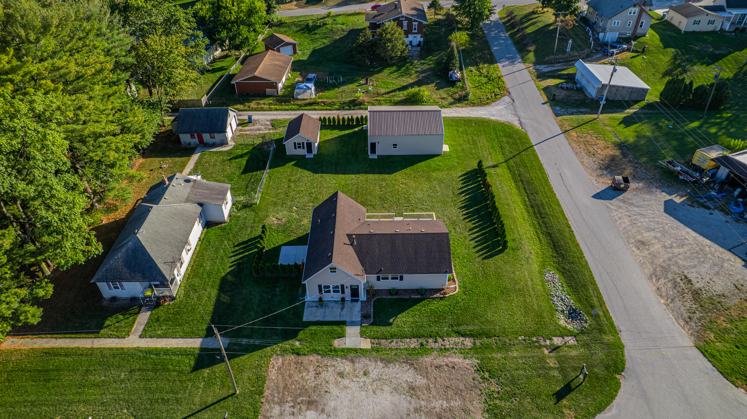 205 E Grove Street, Wheatfield, IN 46392; Image #2
