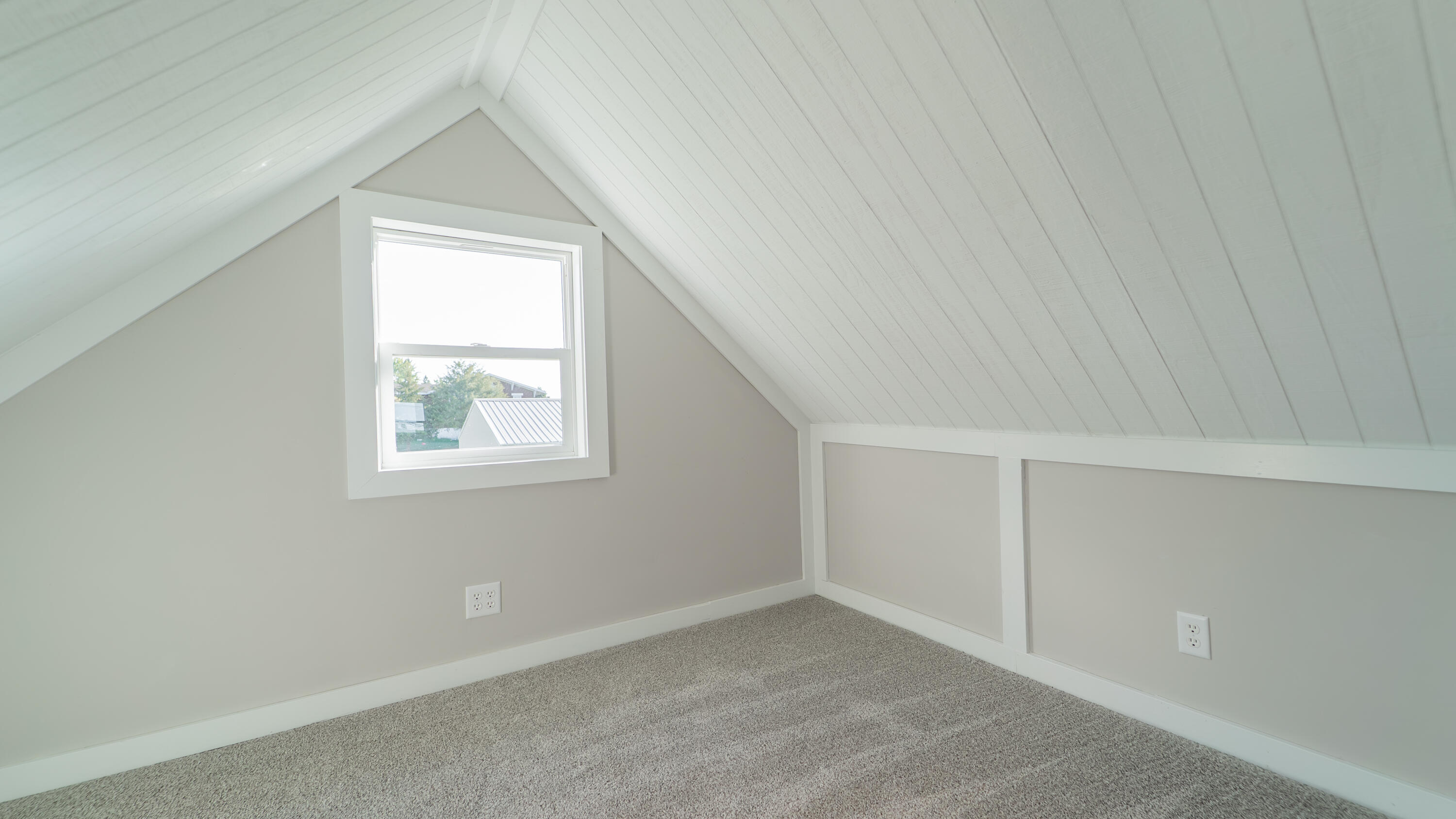 205 E Grove Street, Wheatfield, IN 46392; Image #25
