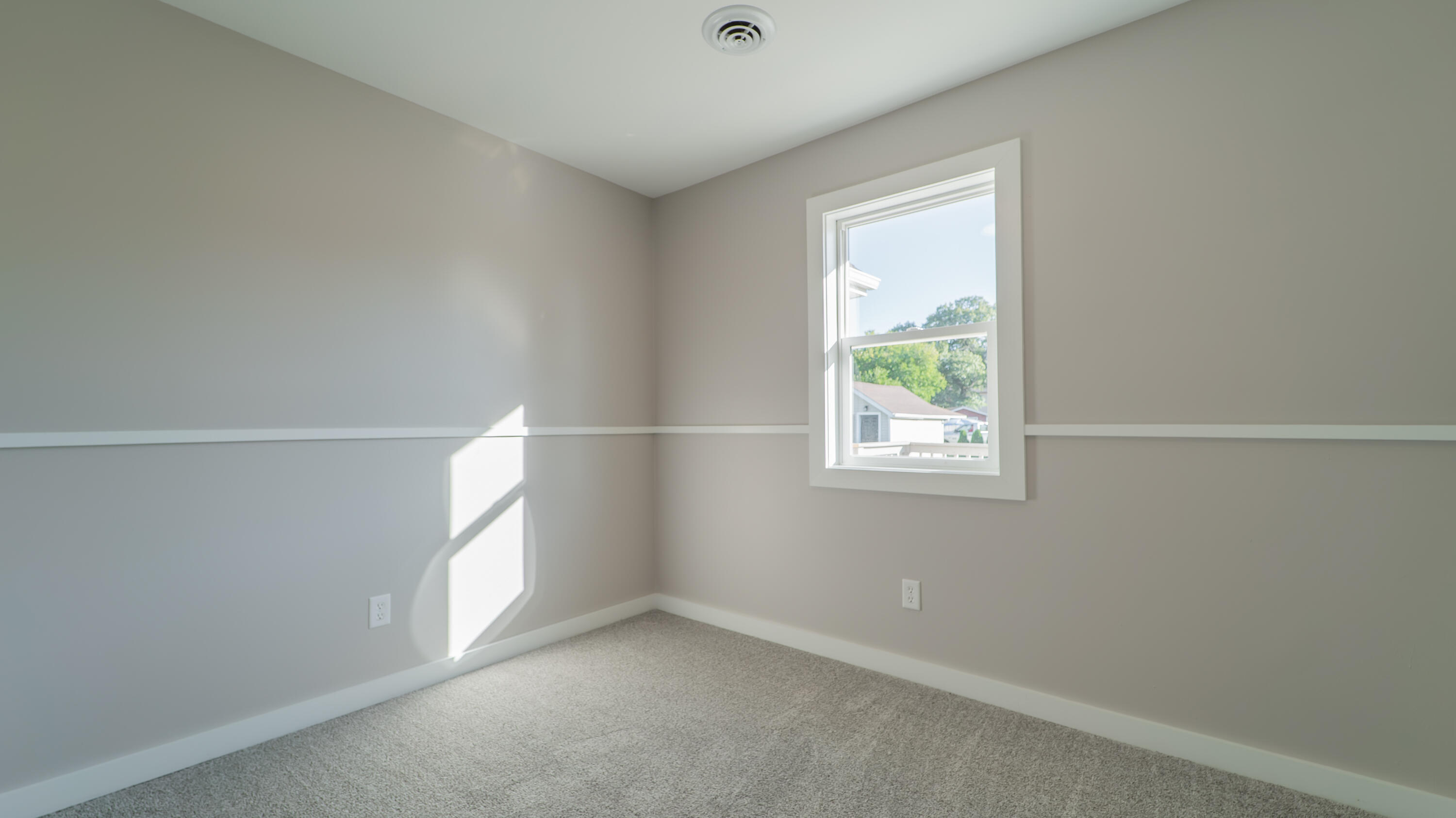 205 E Grove Street, Wheatfield, IN 46392; Image #27