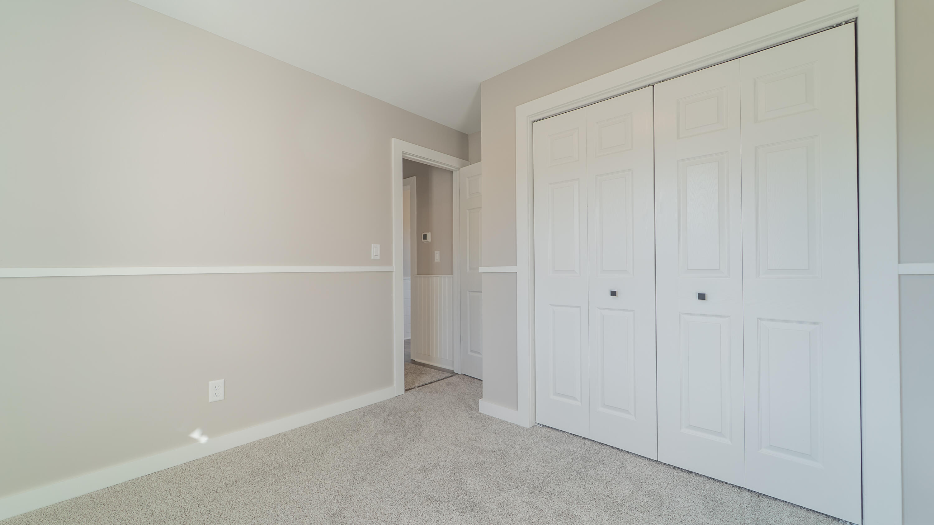 205 E Grove Street, Wheatfield, IN 46392; Image #28