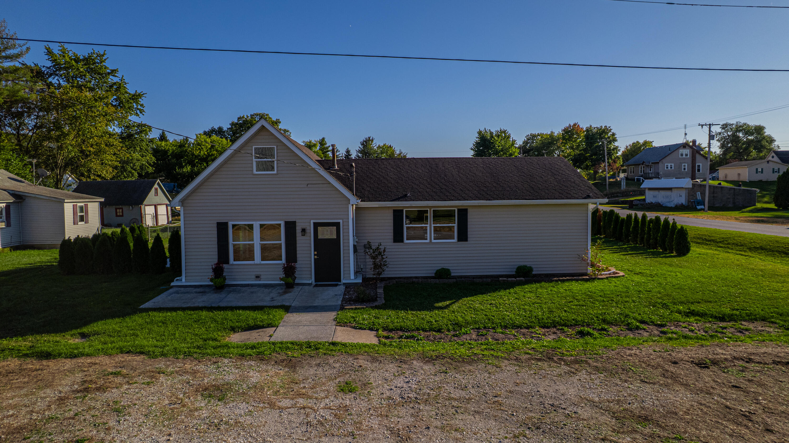 205 E Grove Street, Wheatfield, IN 46392; Image #50