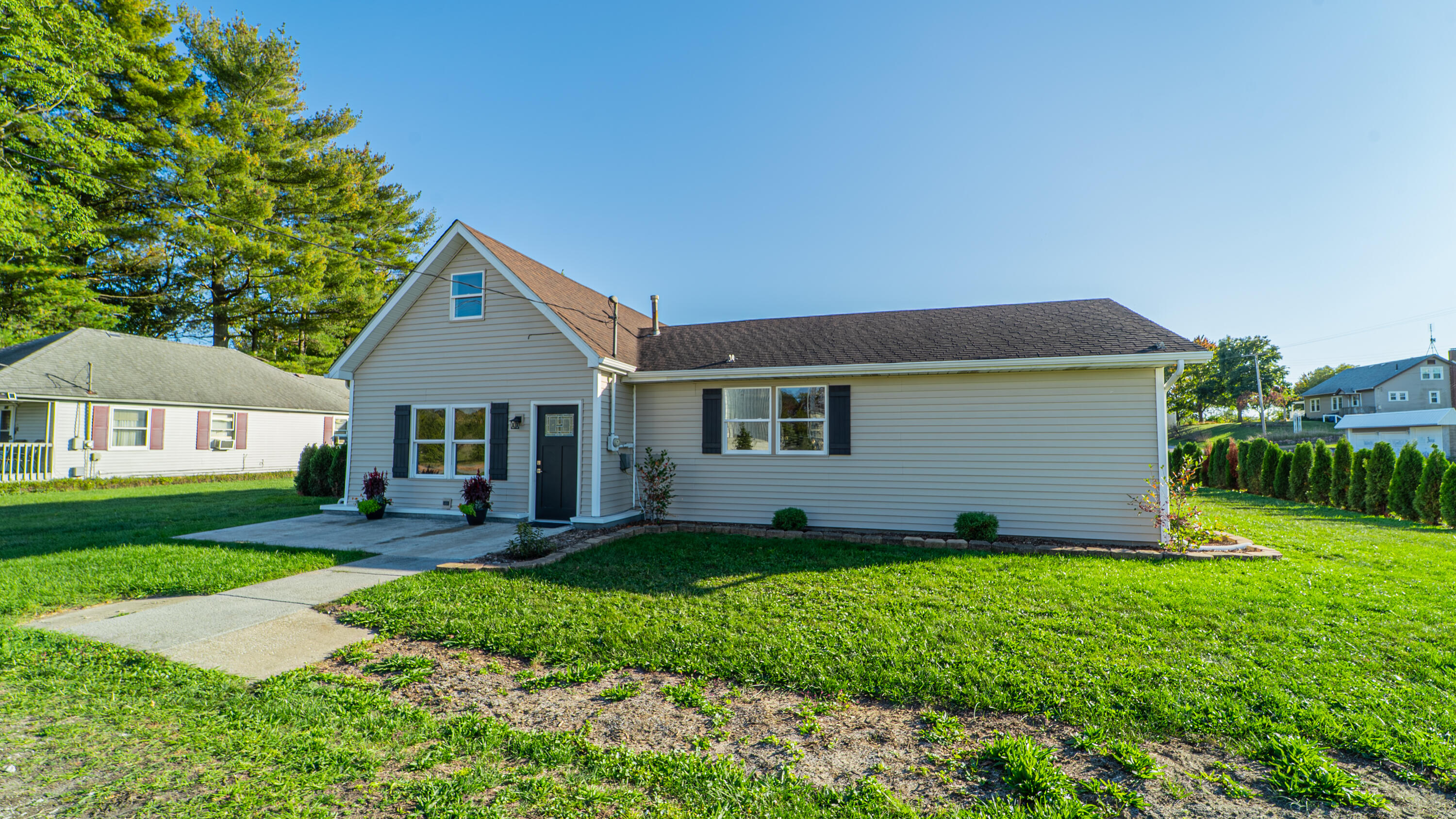 205 E Grove Street, Wheatfield, IN 46392; Image #52