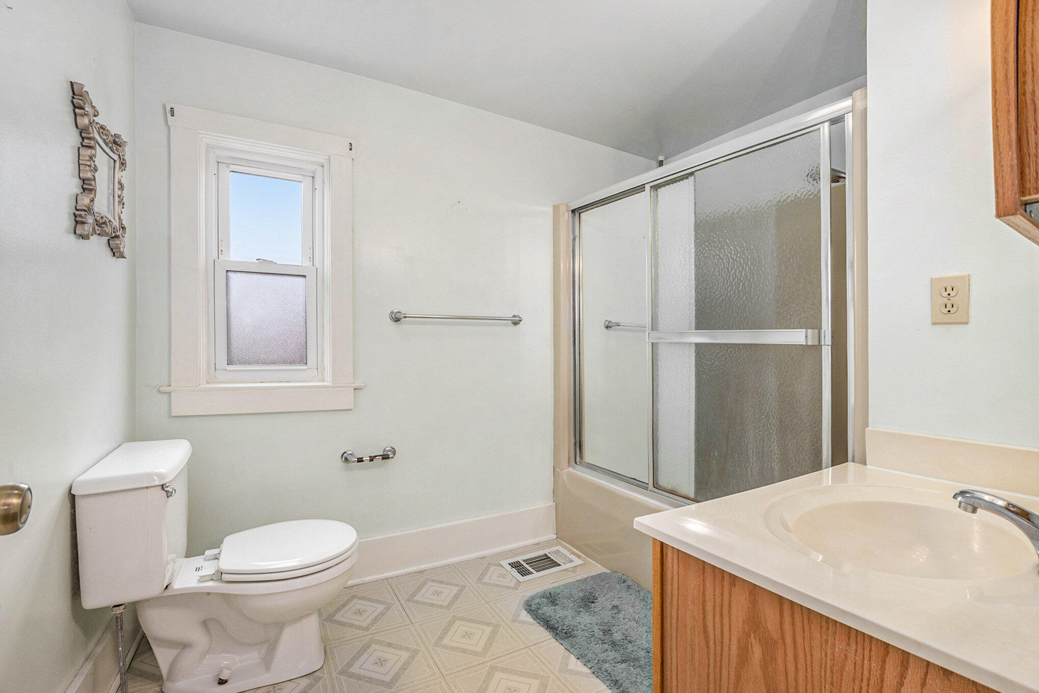 112 E Warren Street, Michigan City, IN 46360; Image #10