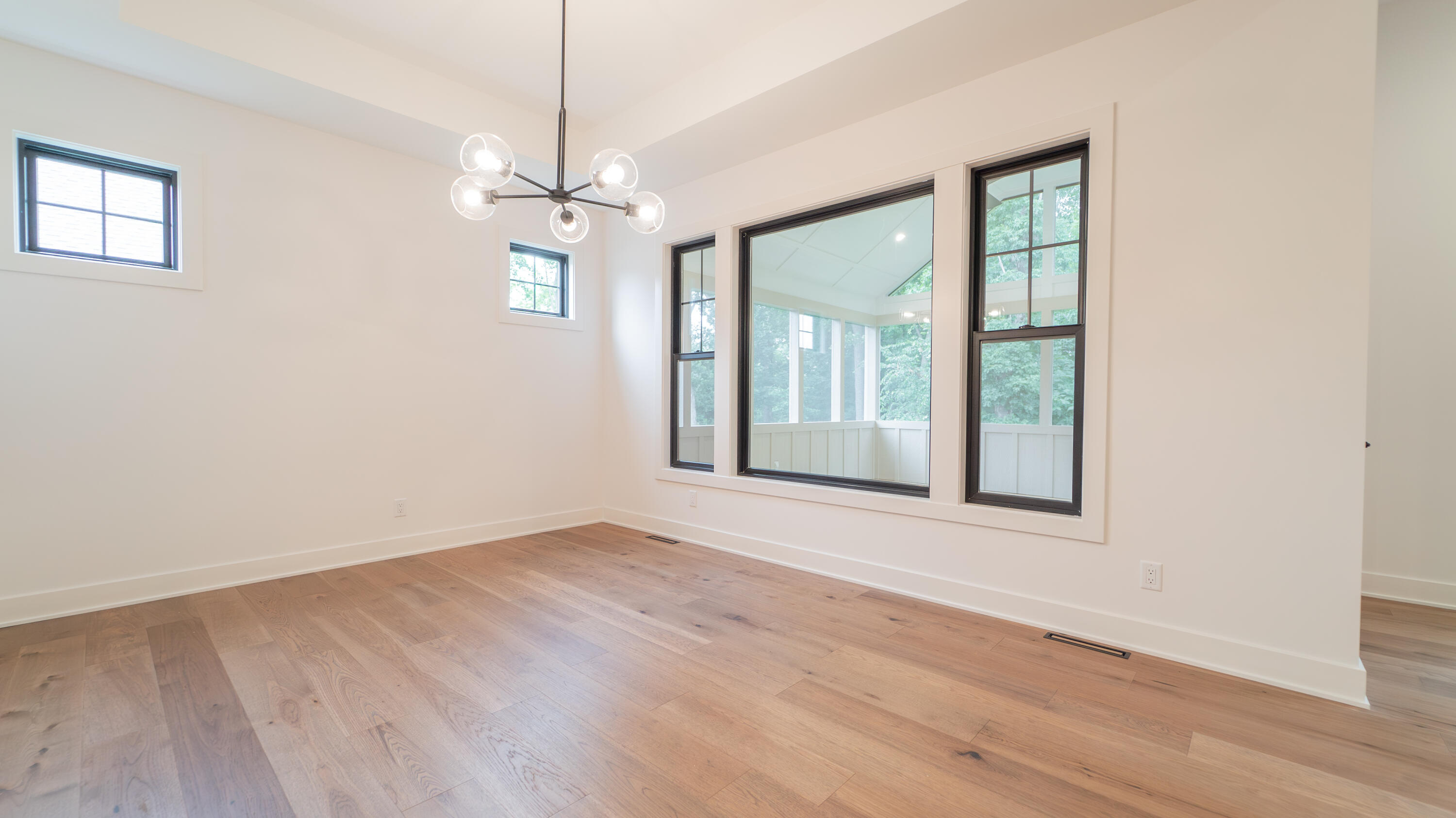 161 N Winterberry Drive, Valparaiso, IN 46385; Image #15