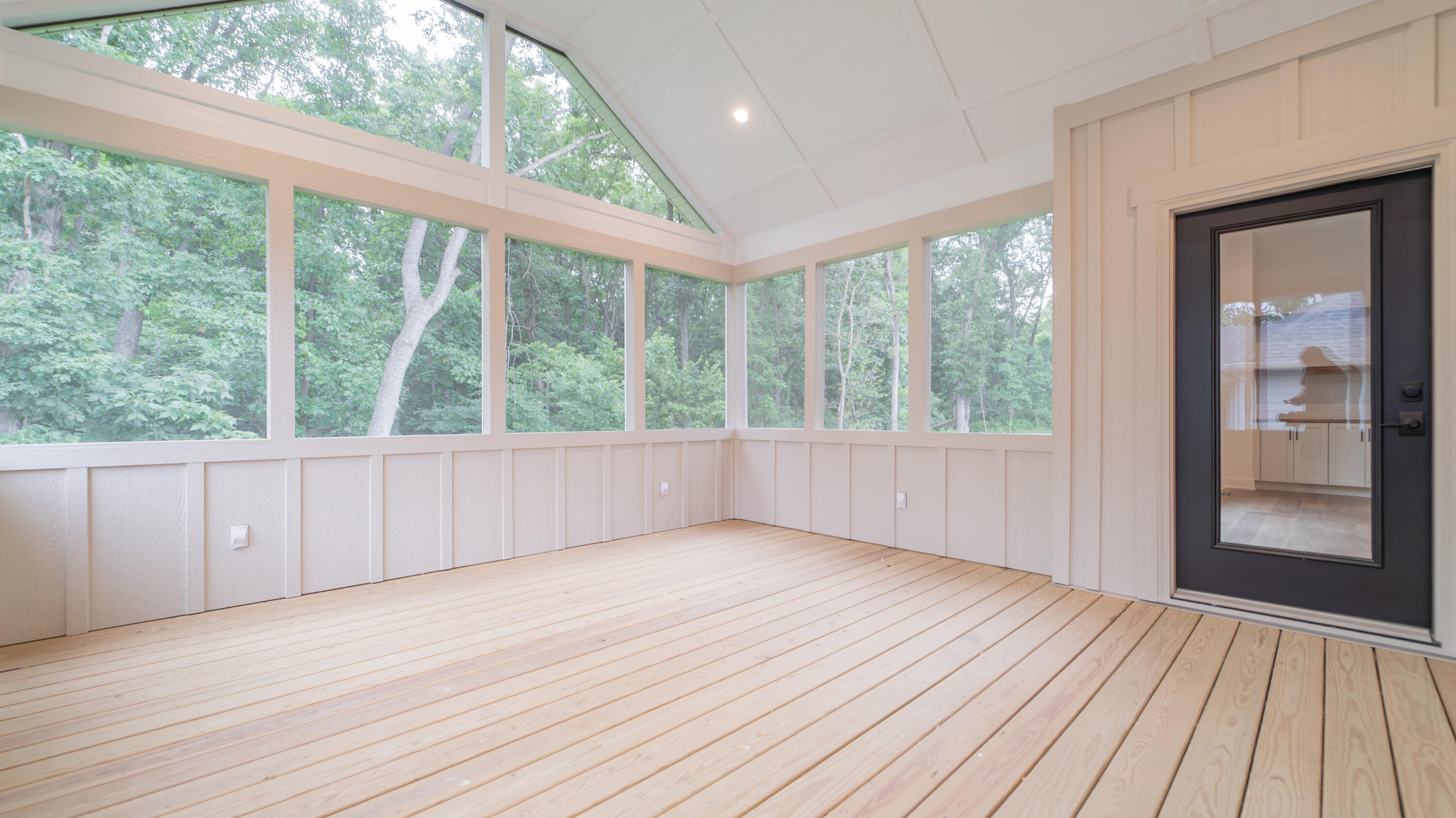 161 N Winterberry Drive, Valparaiso, IN 46385; Image #35