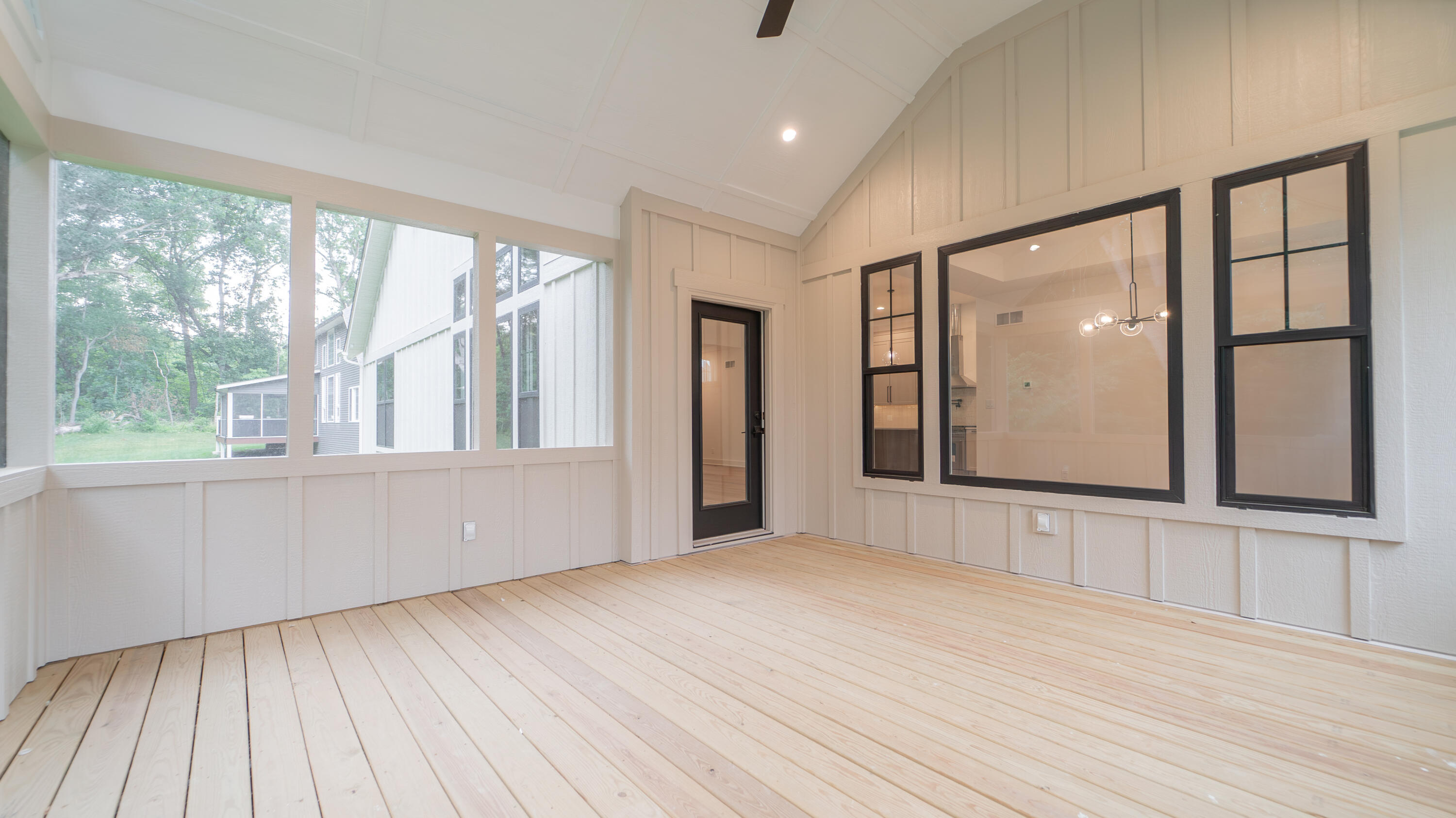 161 N Winterberry Drive, Valparaiso, IN 46385; Image #37