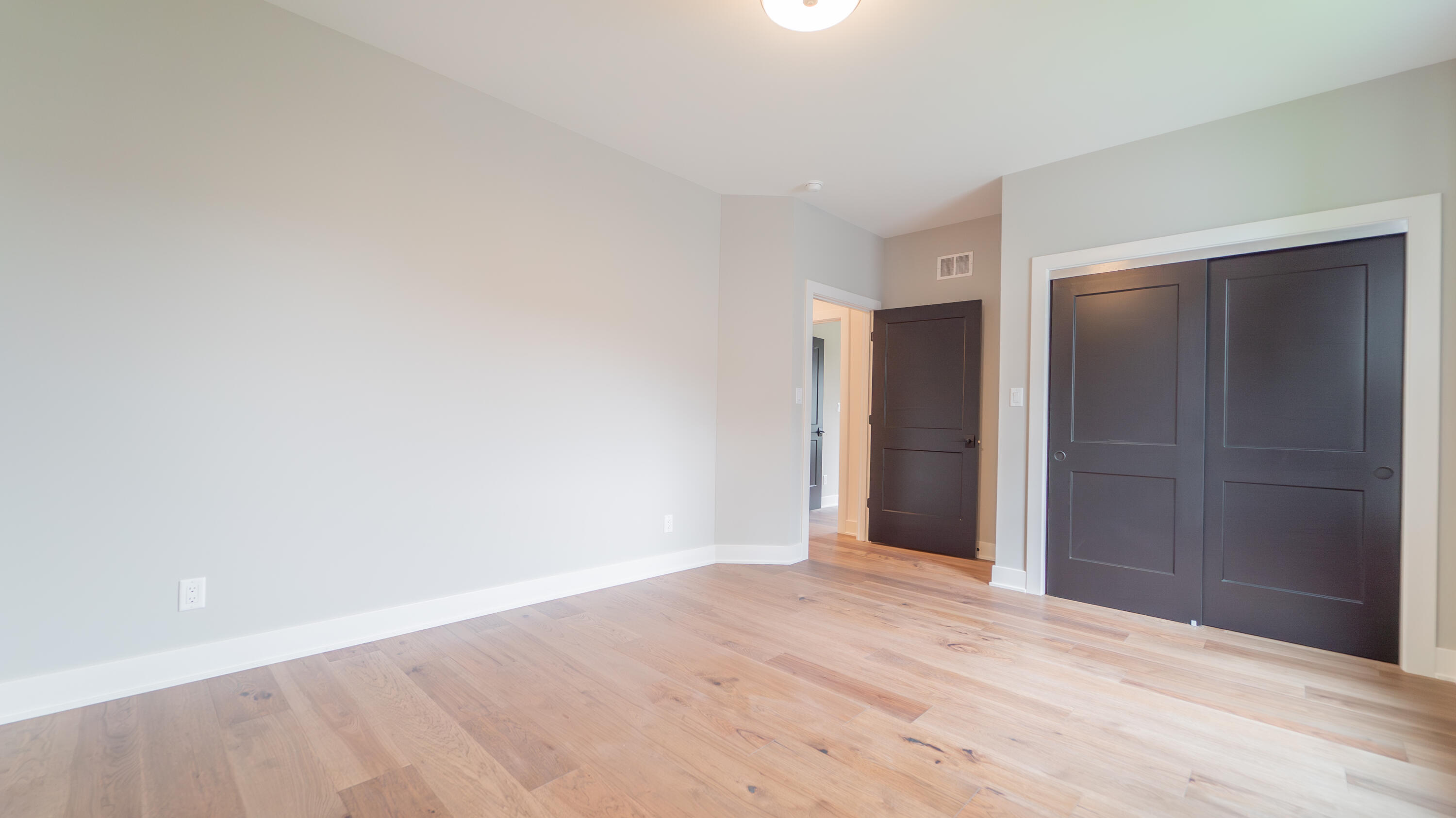 161 N Winterberry Drive, Valparaiso, IN 46385; Image #41