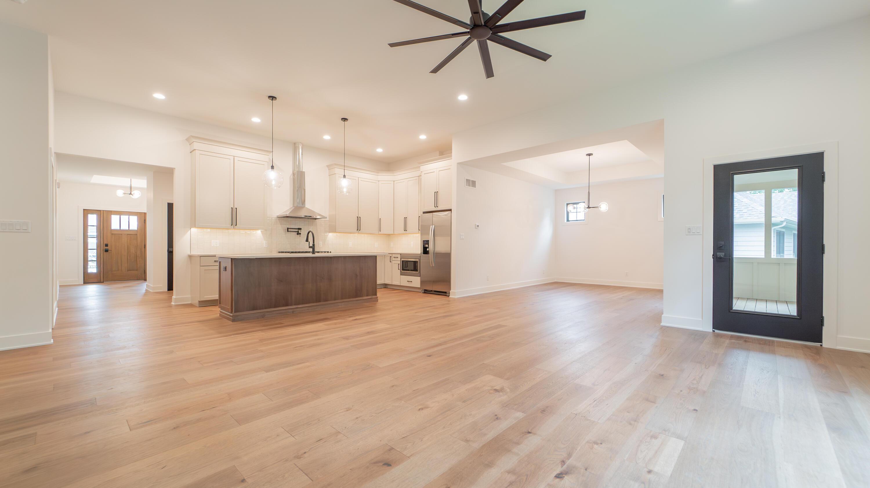 161 N Winterberry Drive, Valparaiso, IN 46385; Image #6