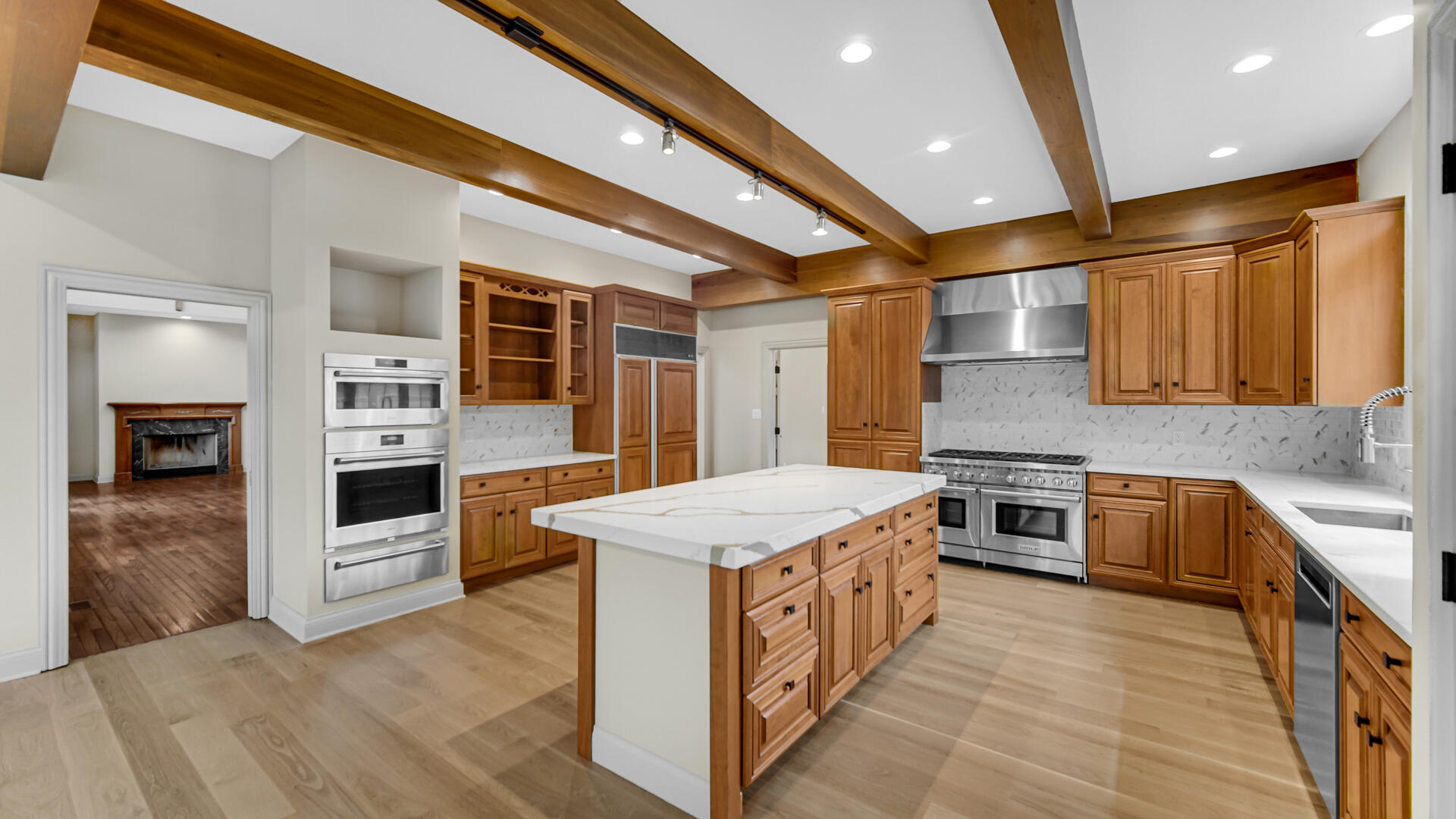 836 Killarney Drive, Dyer, IN 46311; Image #8