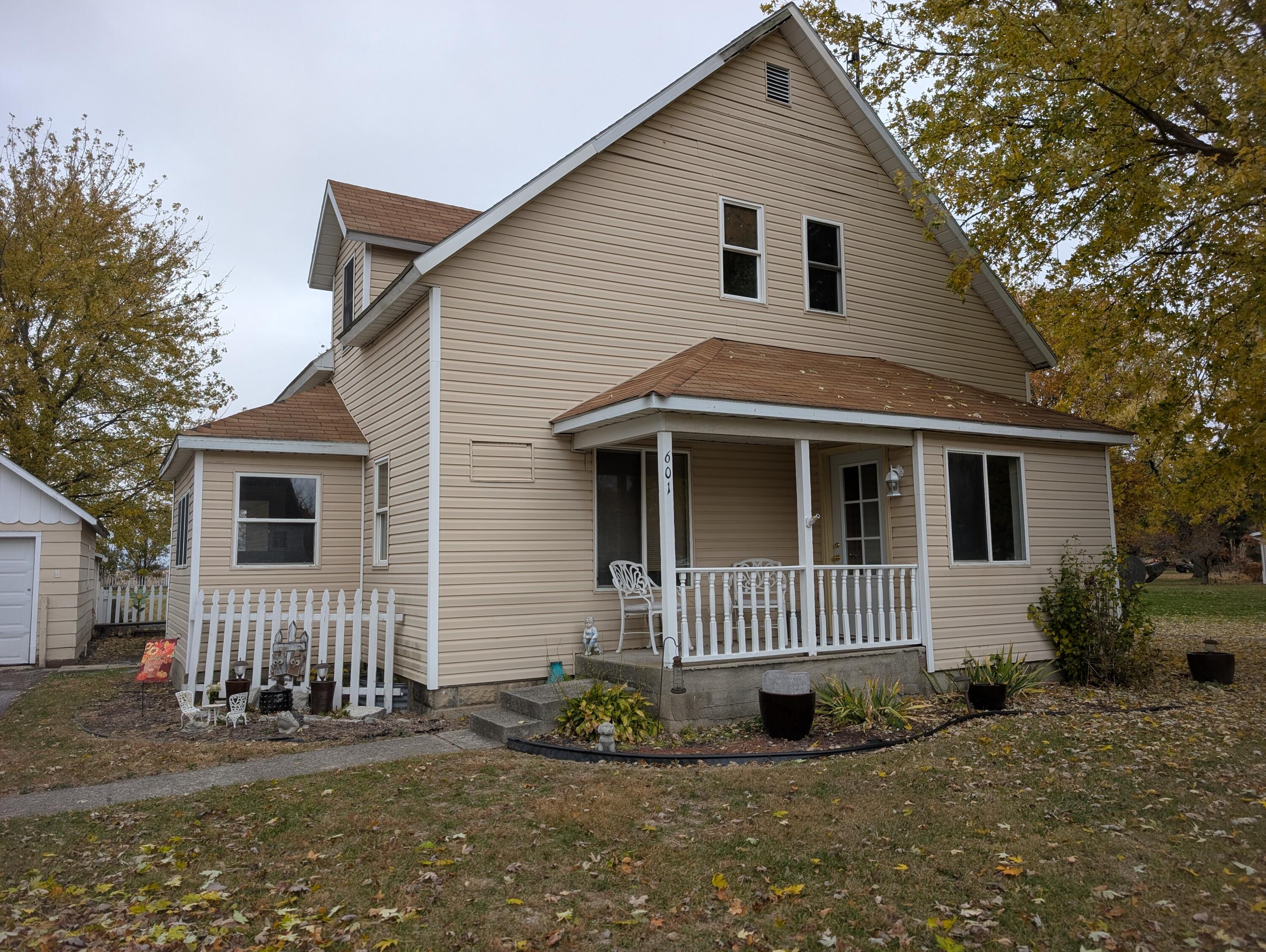 601 W Gordon Street, Francesville, IN 47946; Image #23