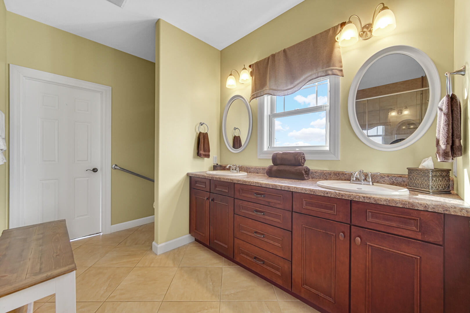 491 W Division Road, Valparaiso, IN 46385; Image #24