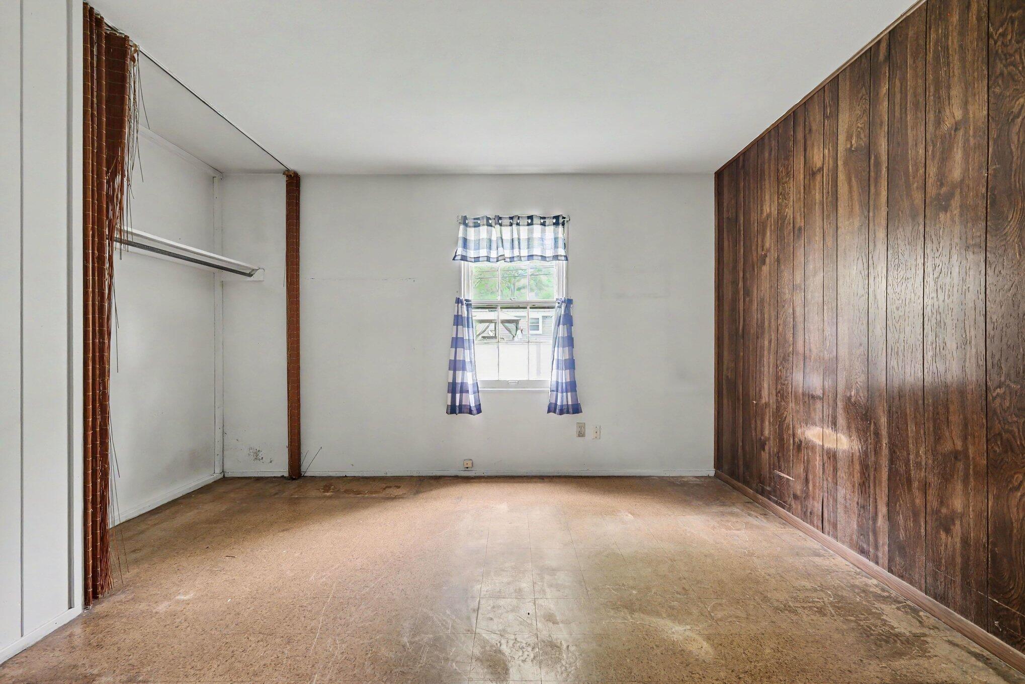 432 Washington Park Boulevard, Michigan City, IN 46360; Image #14