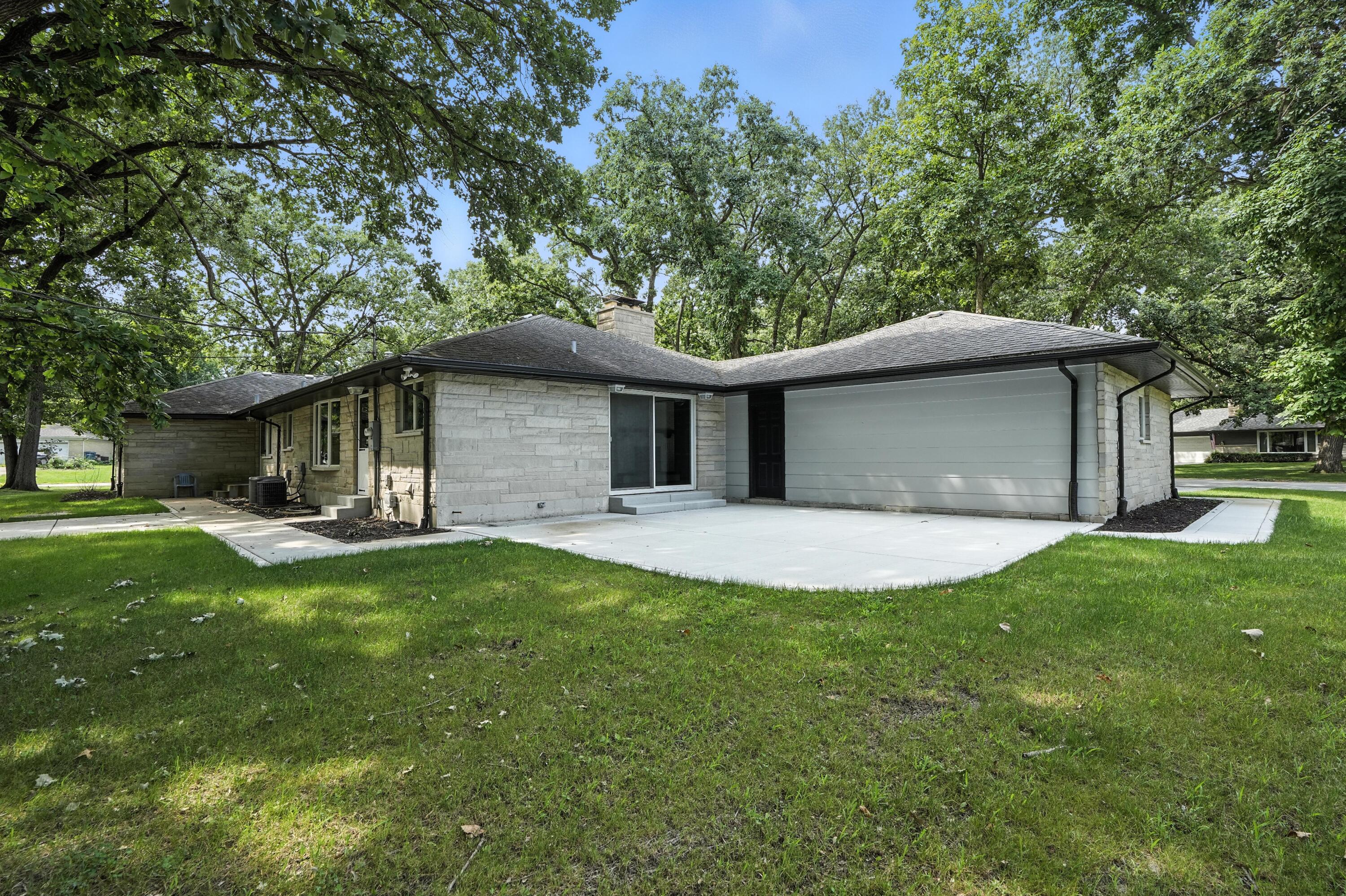 2711 Edgewood Drive, Dyer, IN 46311; Image #27