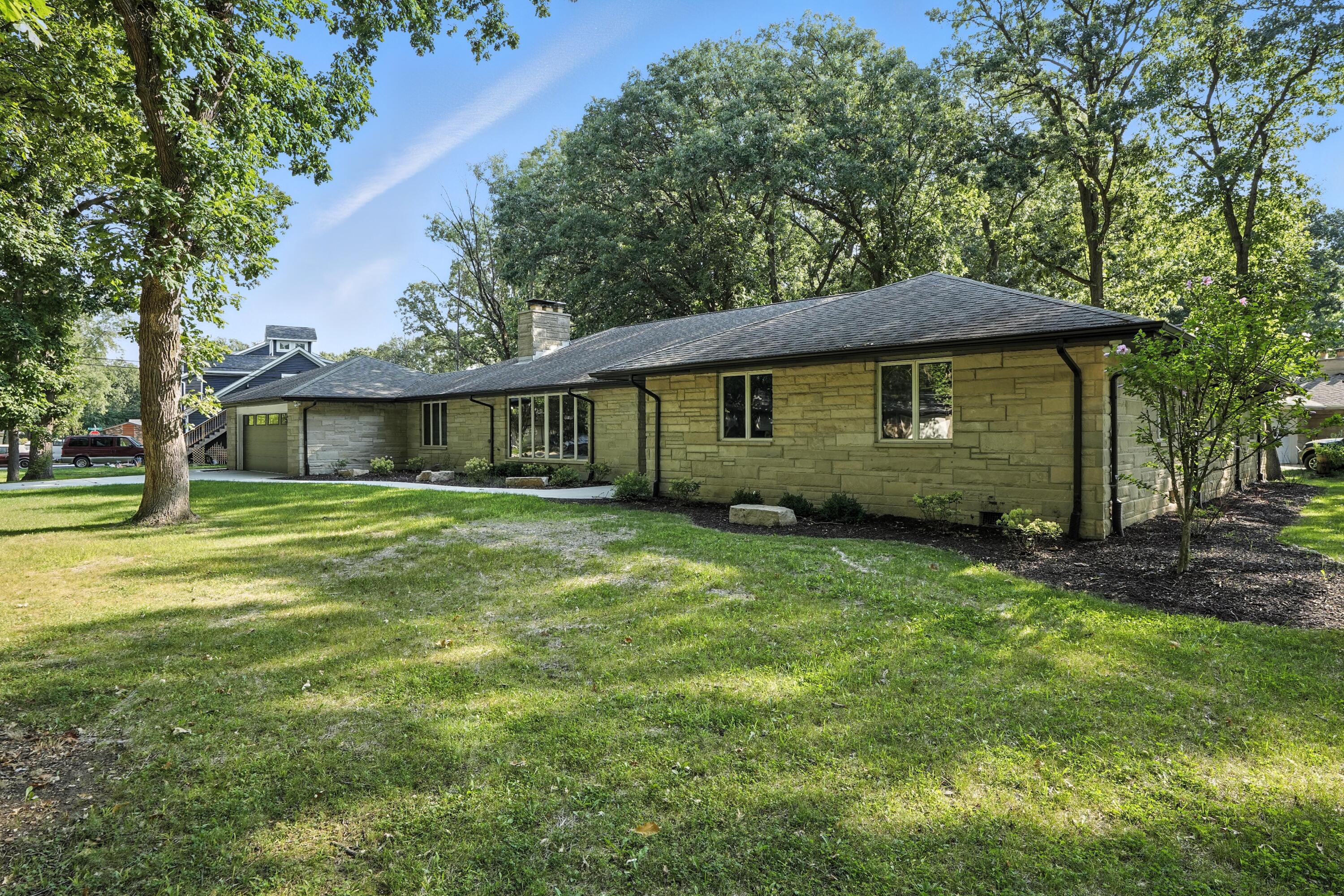 2711 Edgewood Drive, Dyer, IN 46311; Image #37