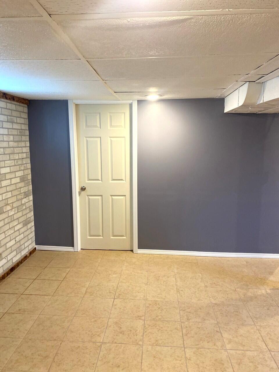 1212 W Taft Street, Gary, IN 46404; Image #31