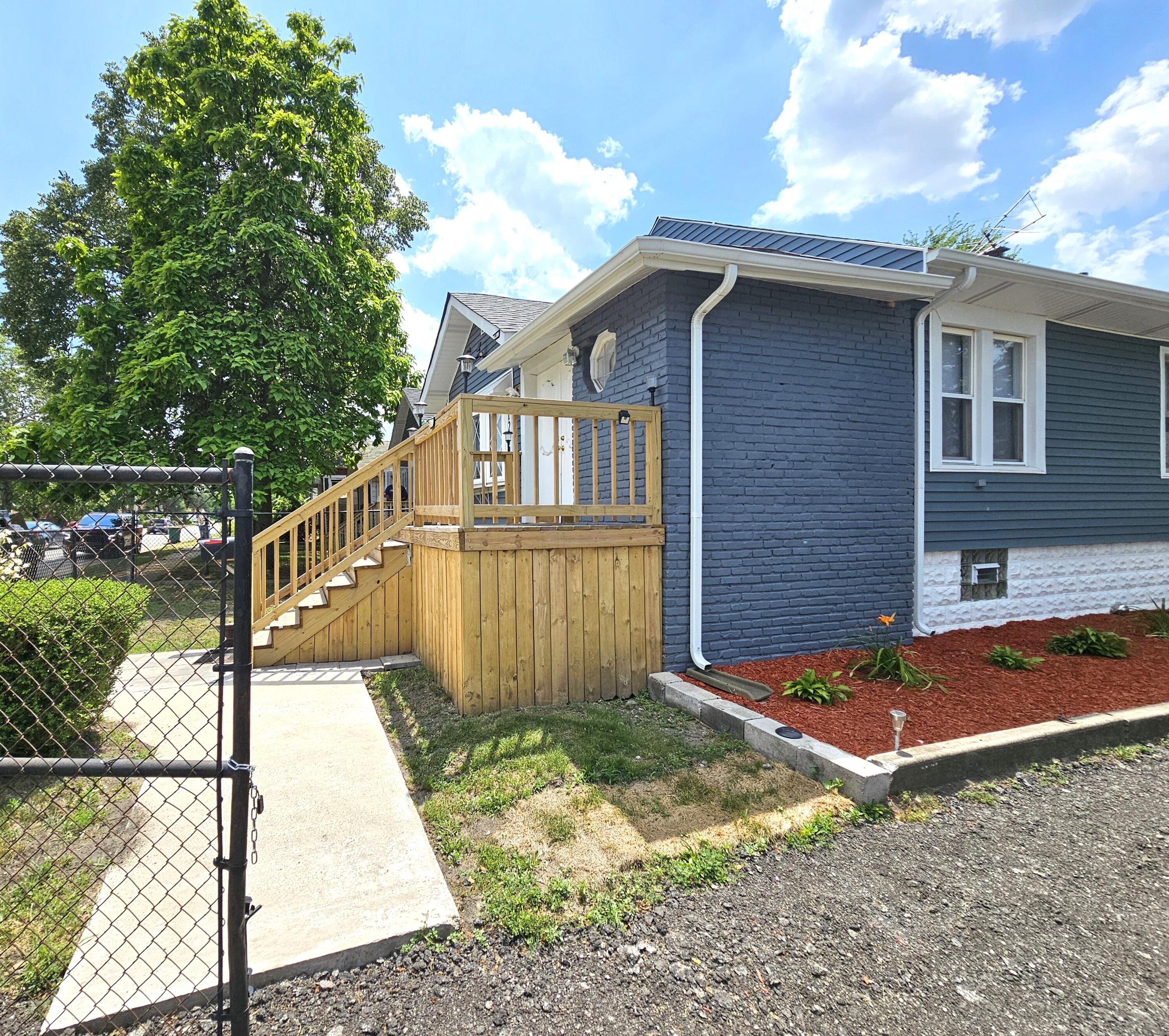 1212 W Taft Street, Gary, IN 46404; Image #40