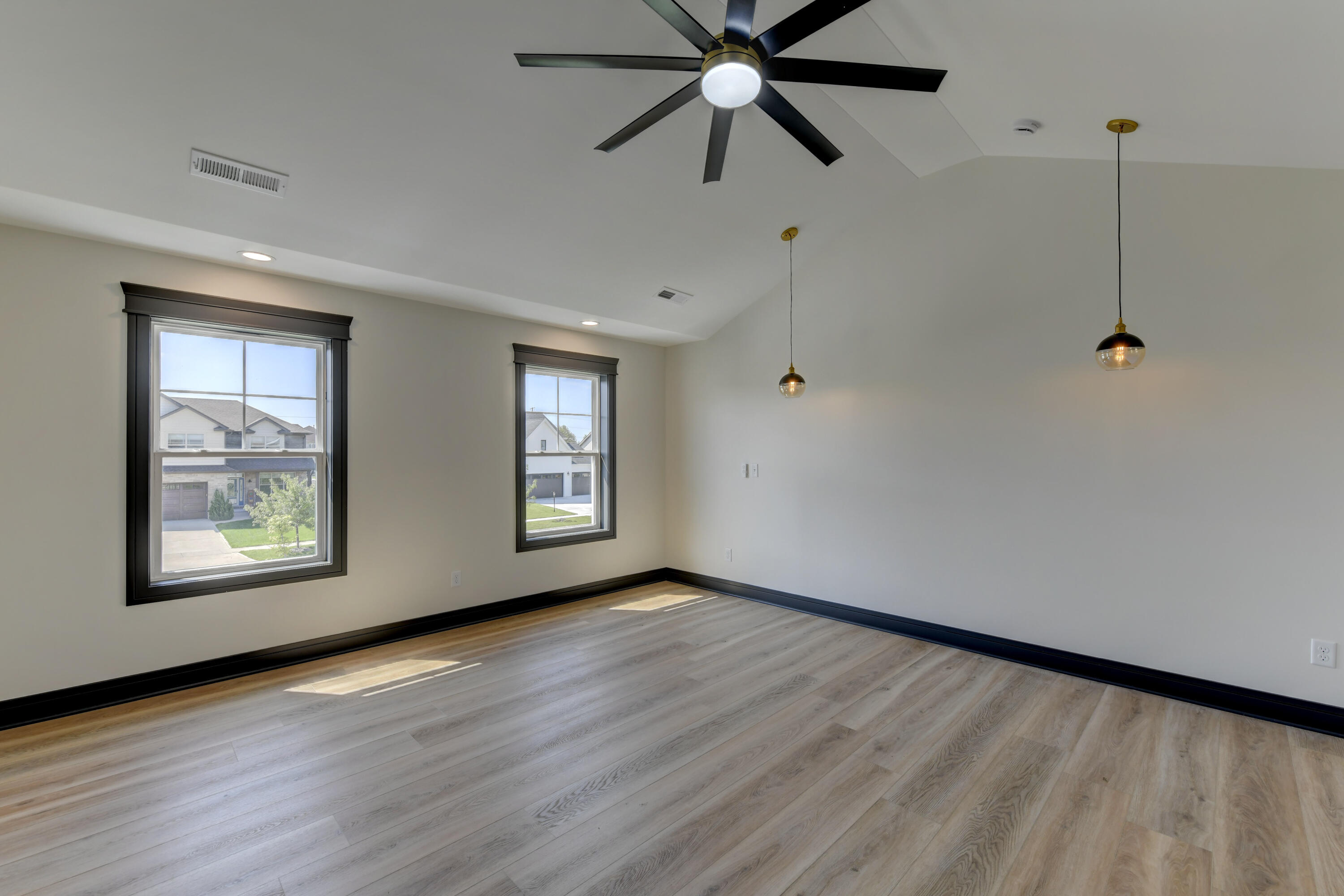 8384 Willowhaven Drive, St. John, IN 46373; Image #29