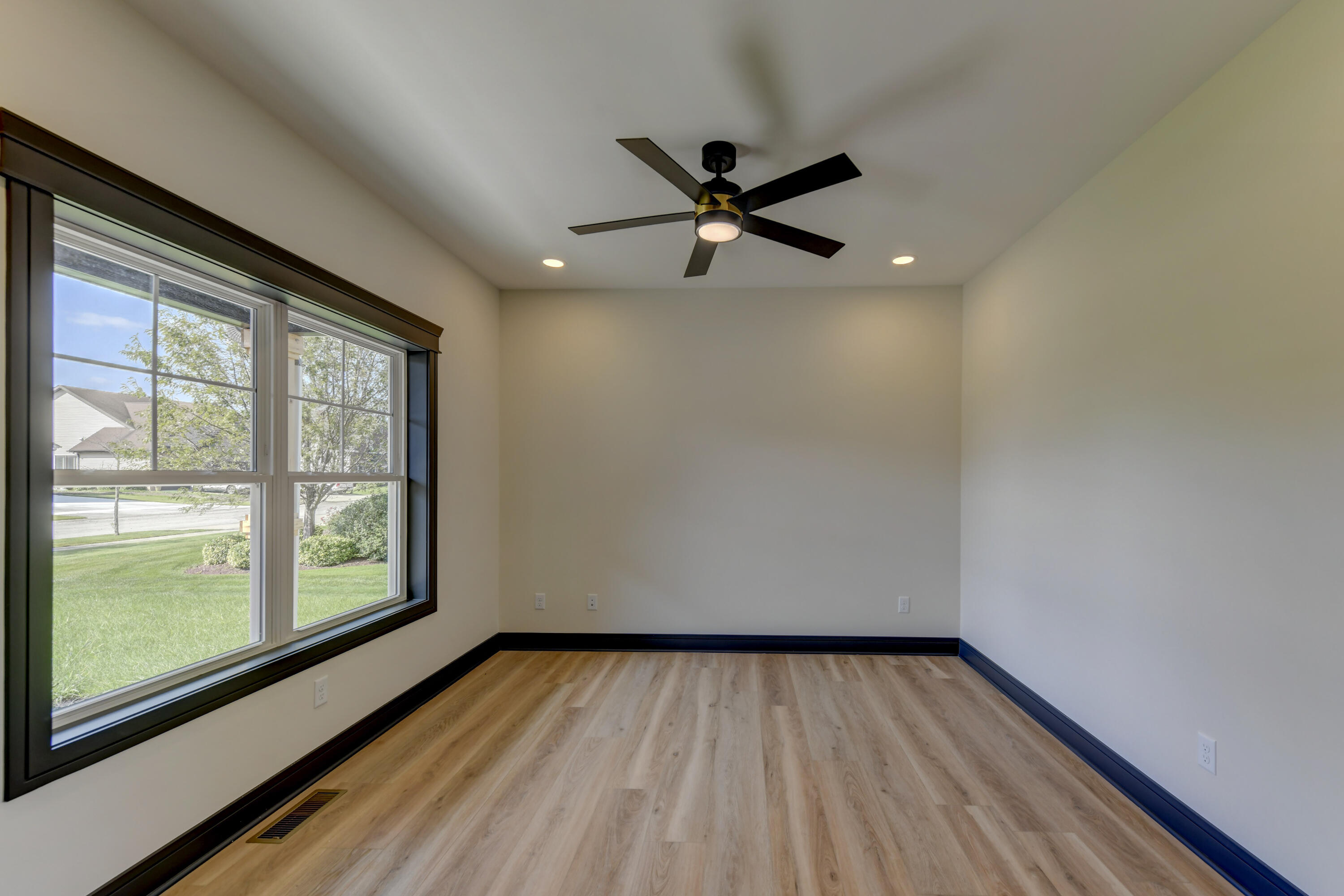 8384 Willowhaven Drive, St. John, IN 46373; Image #5