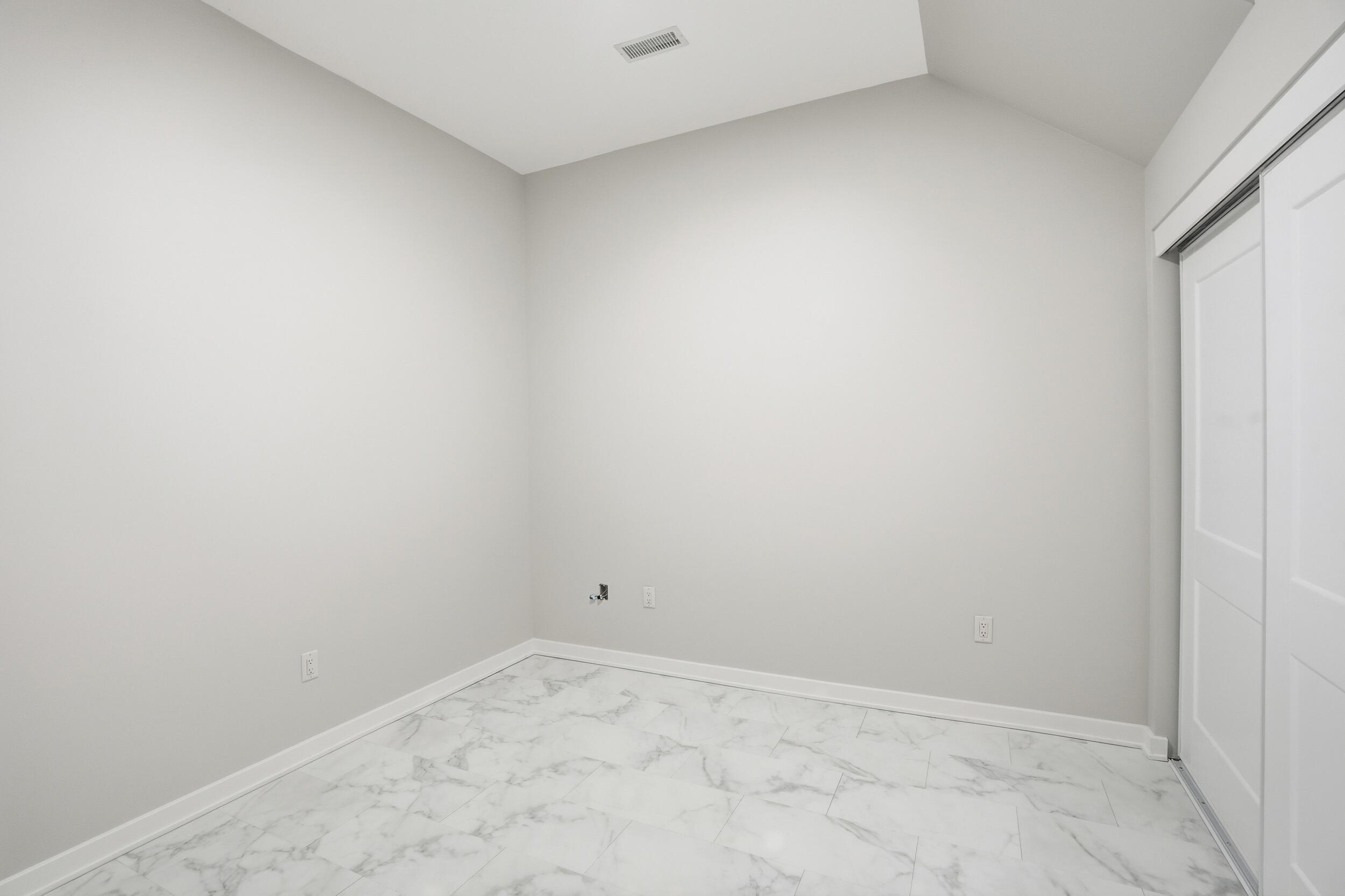 1540 119th Street, Whiting, IN #201, 46394; Image #16