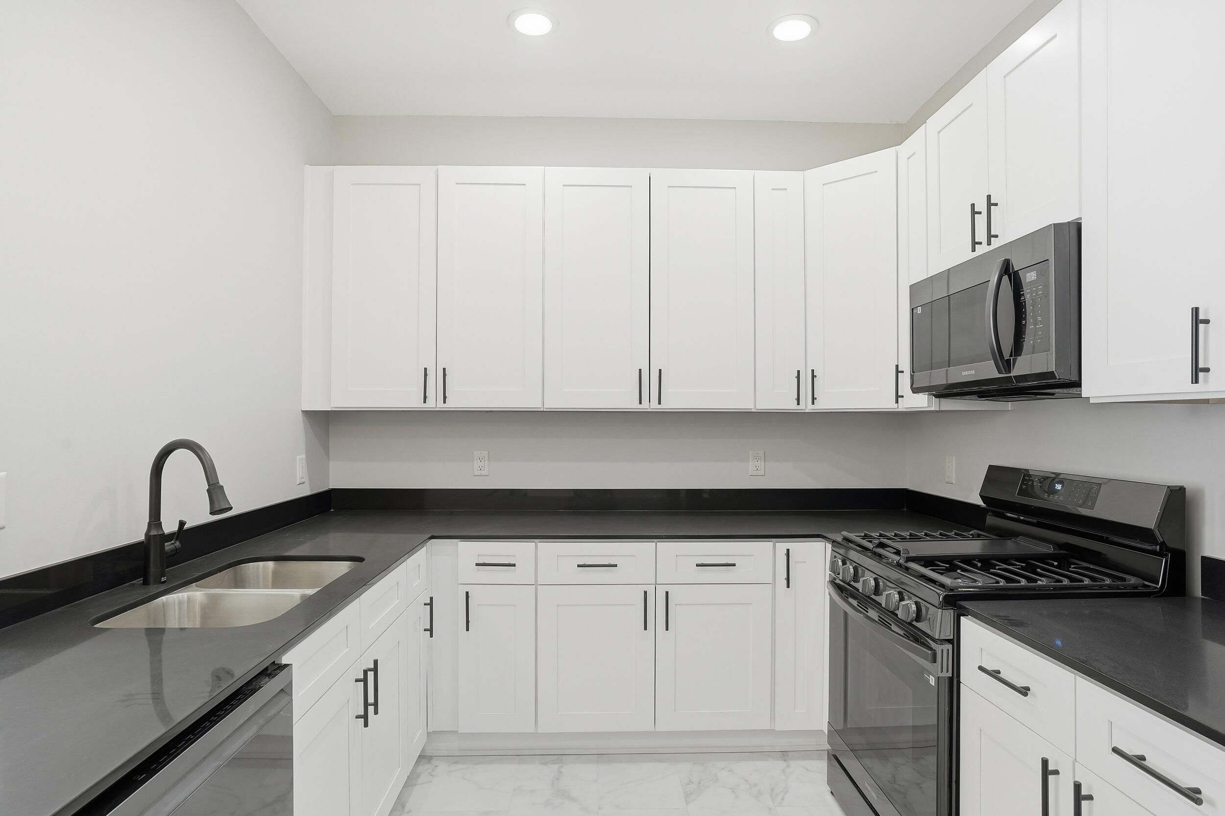 1540 119th Street, Whiting, IN #201, 46394; Image #5