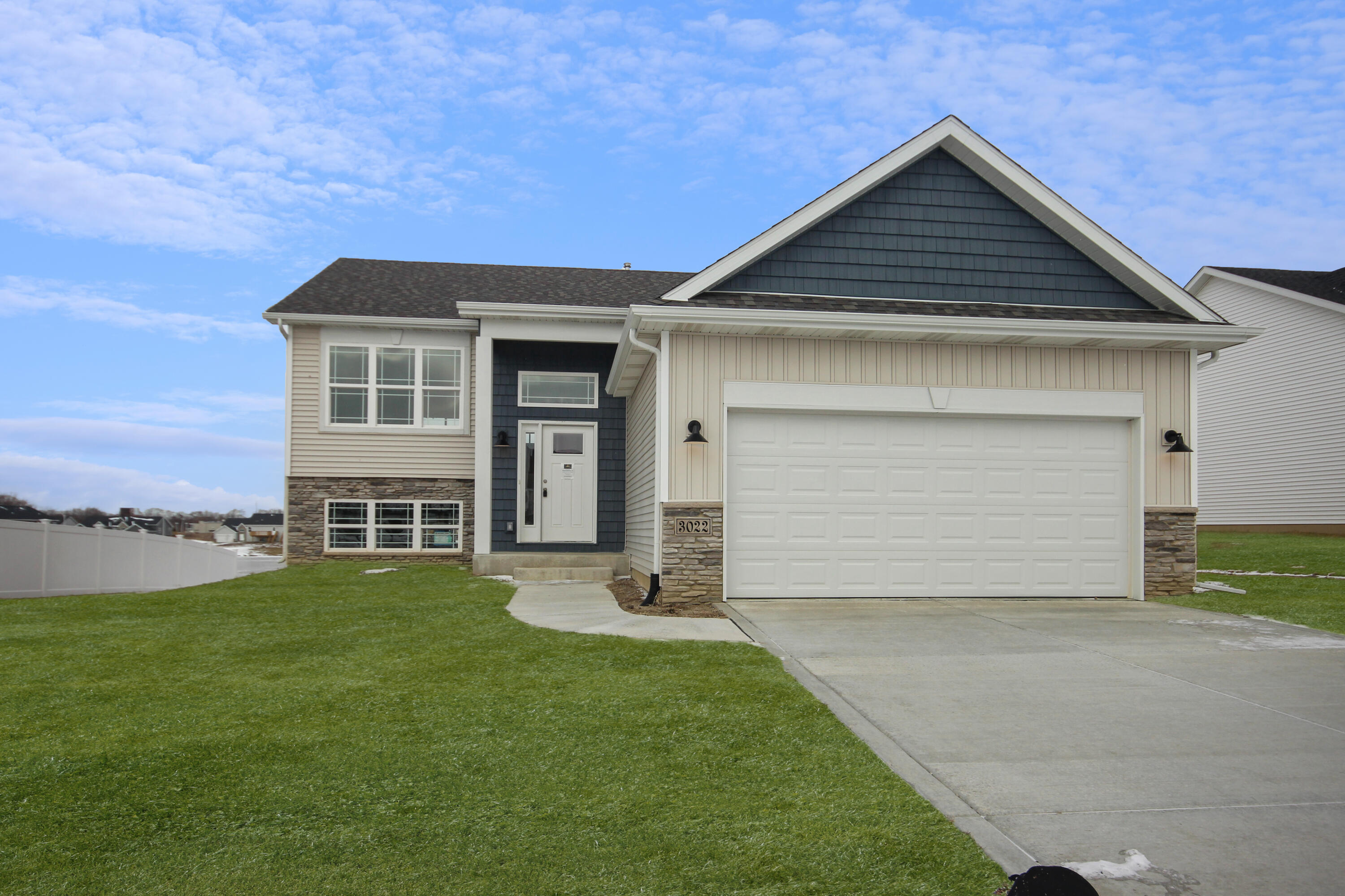 3022 W 84th Place, Merrillville, IN 46410; Image #2