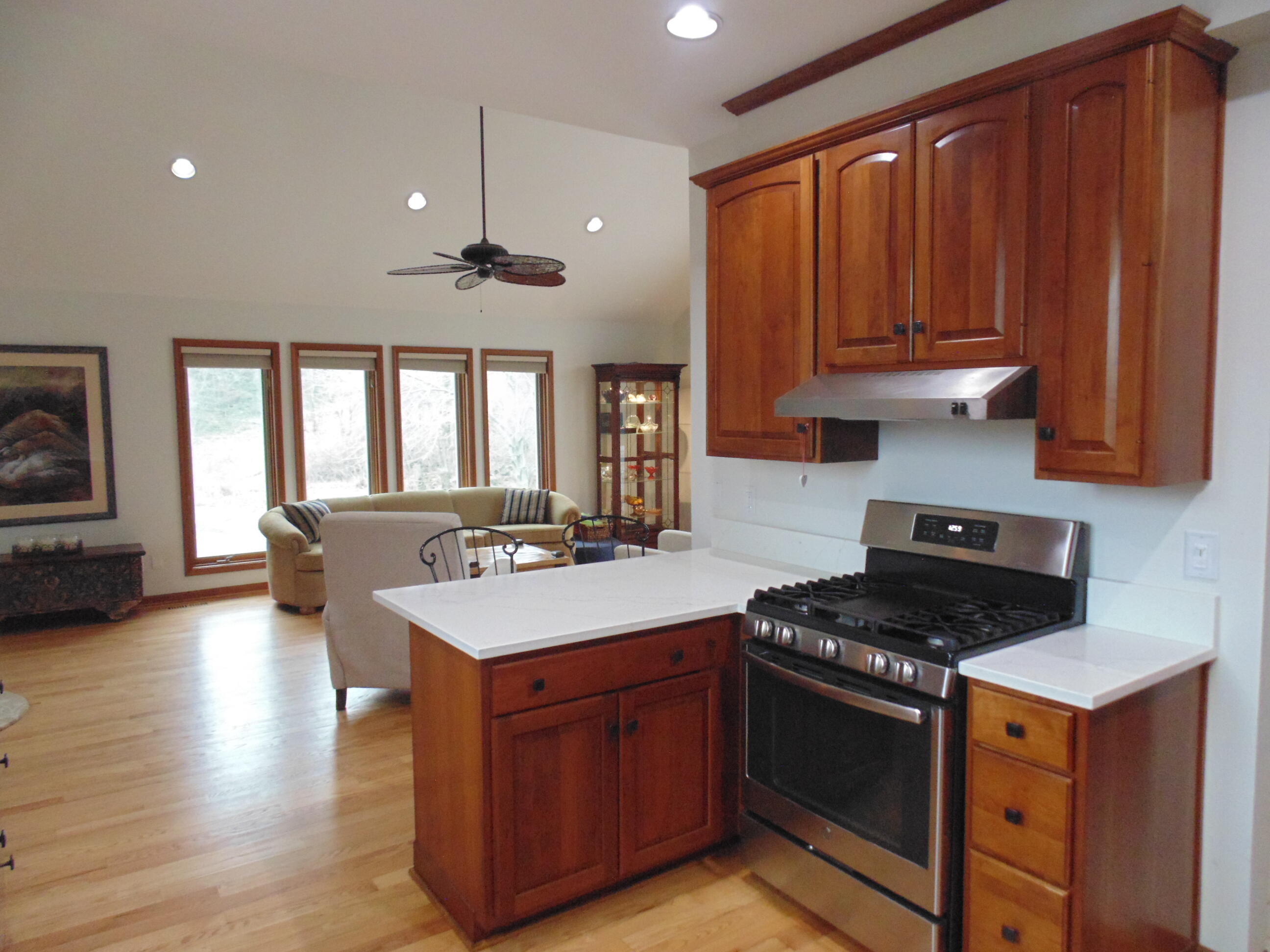 8508 Pine Avenue, Gary, IN 46403; Image #13