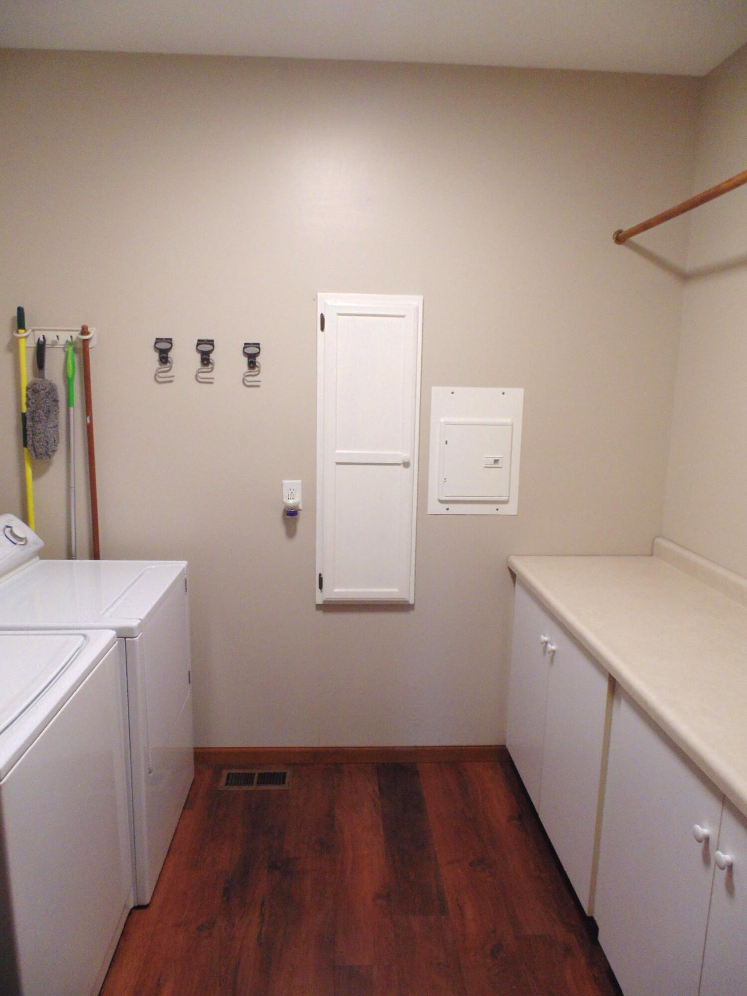 8508 Pine Avenue, Gary, IN 46403; Image #25