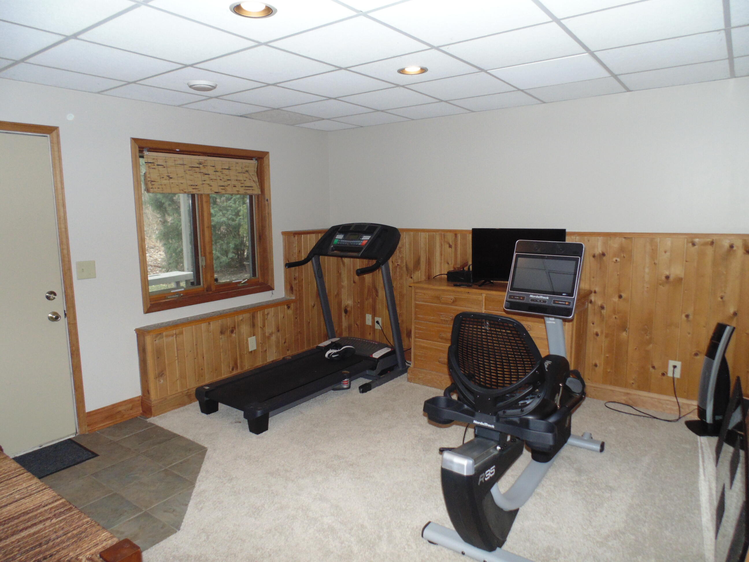 8508 Pine Avenue, Gary, IN 46403; Image #41