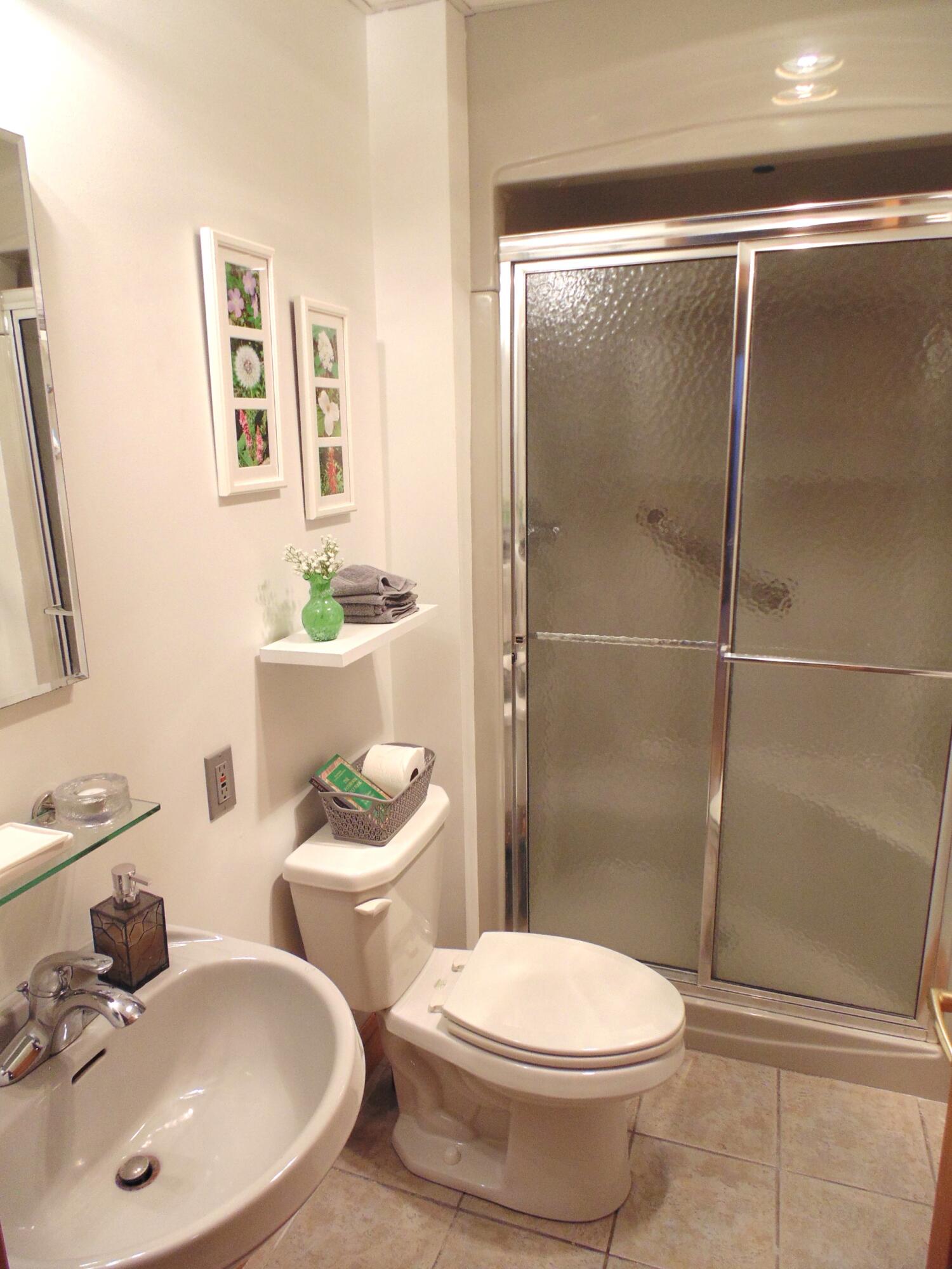 8508 Pine Avenue, Gary, IN 46403; Image #44